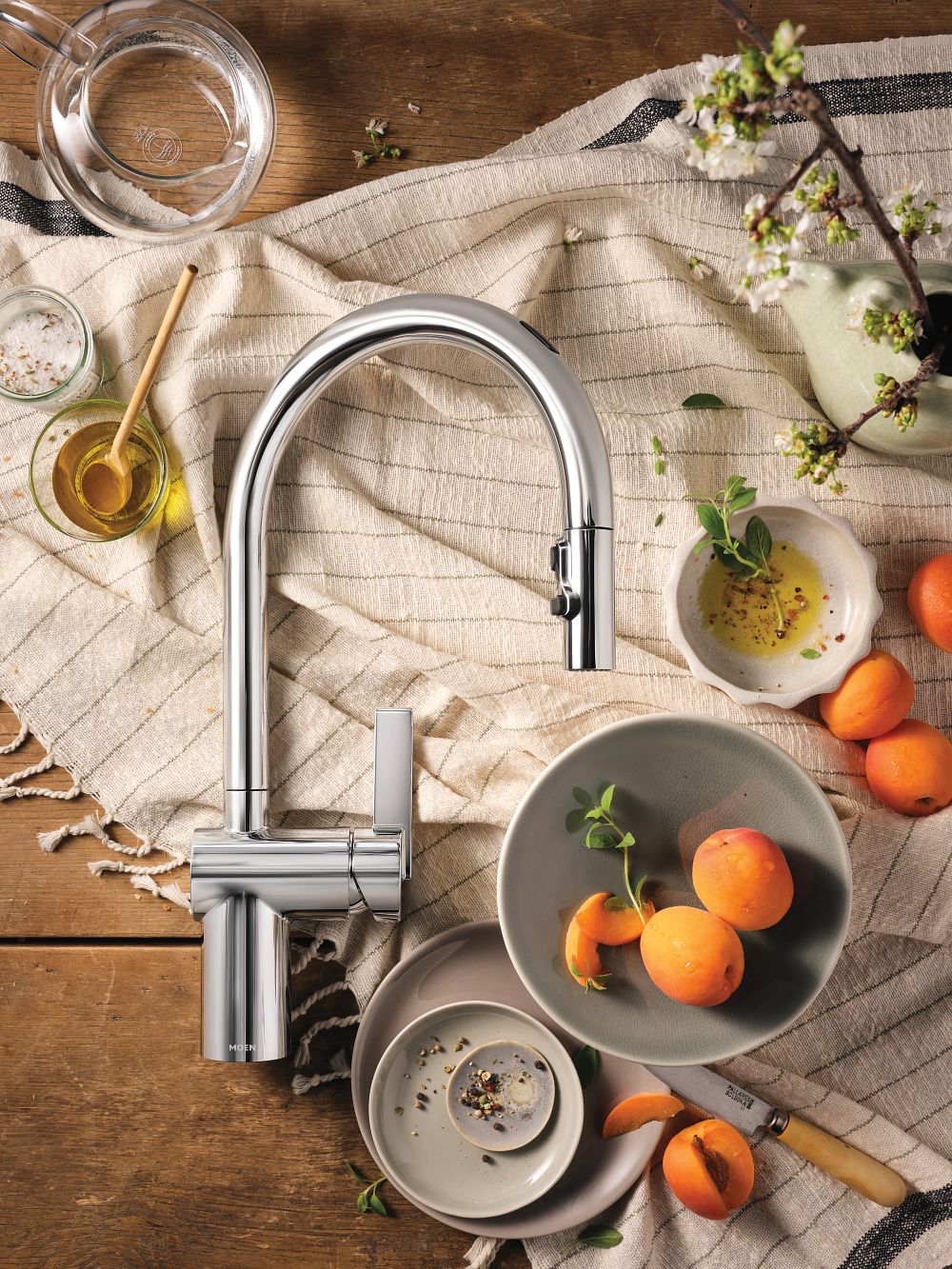 Cia Smart Pulldown Touchless Kitchen Faucet