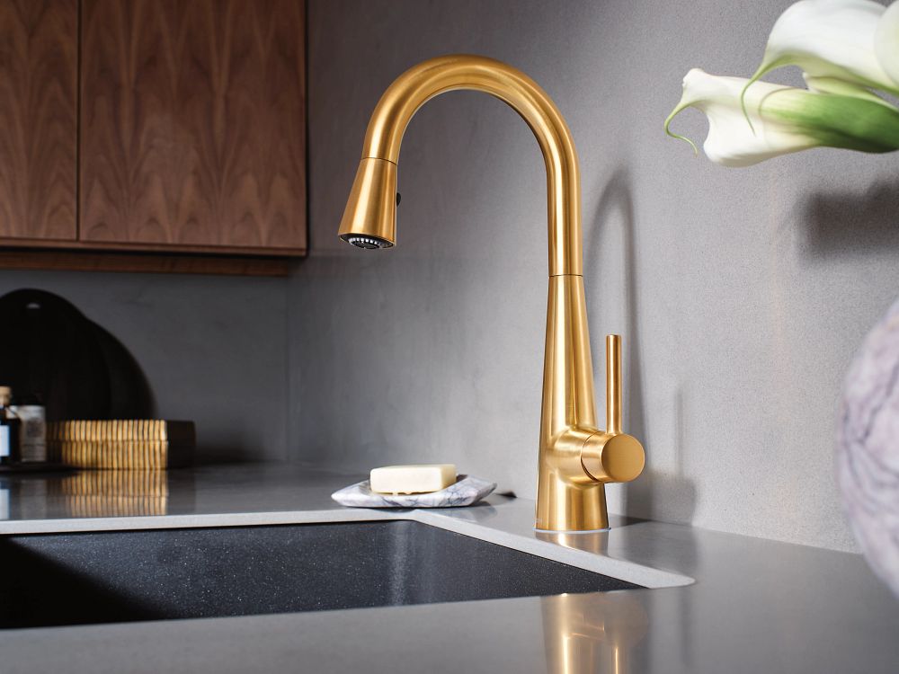Sleek One-Handle Pulldown Bar Faucet