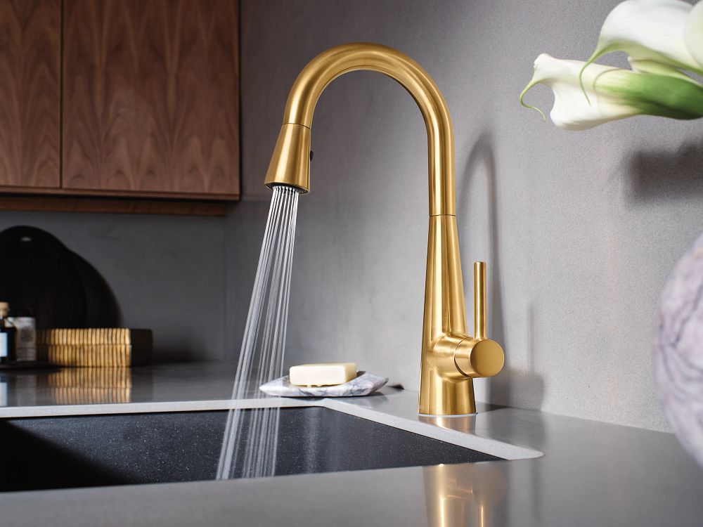 Sleek One-Handle Pulldown Bar Faucet