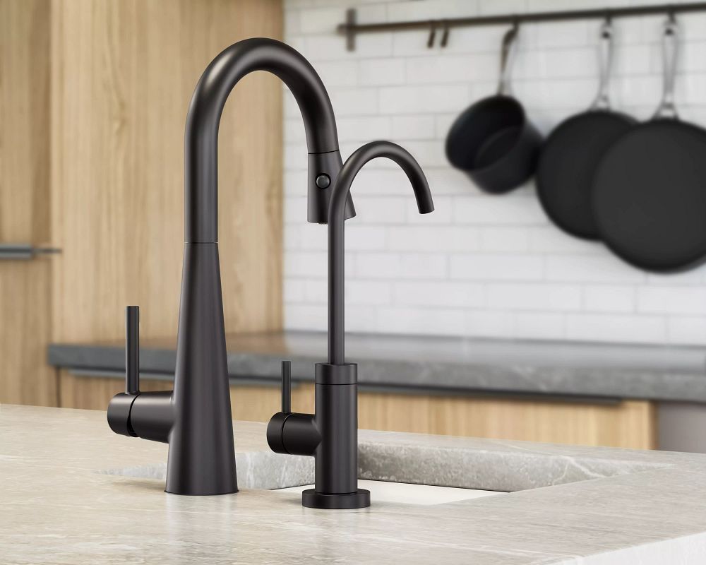 Sleek One-Handle Pulldown Bar Faucet