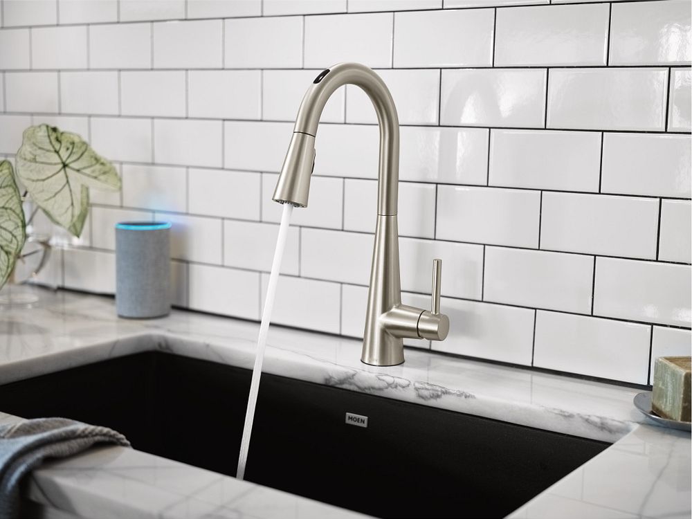 Sleek Smart Pulldown Touchless Kitchen Faucet