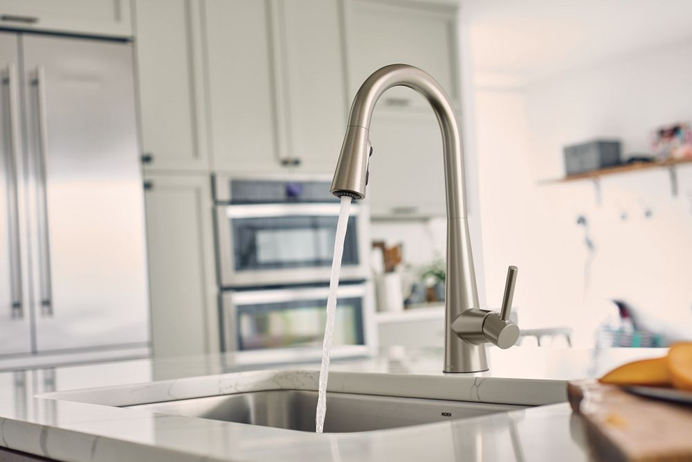 Sleek One-Handle High Arc Pulldown Kitchen Faucet