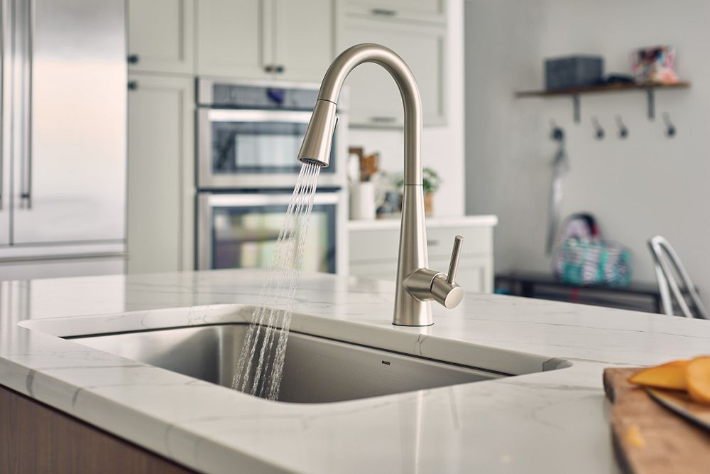 Sleek One-Handle High Arc Pulldown Kitchen Faucet