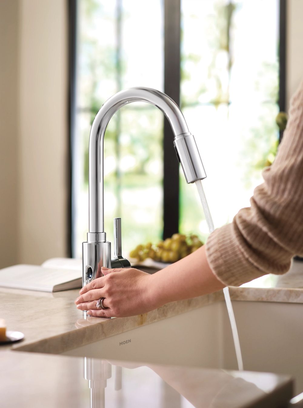 Genta LX MotionSense Wave One-Handle Pulldown Touchless Kitchen Faucet