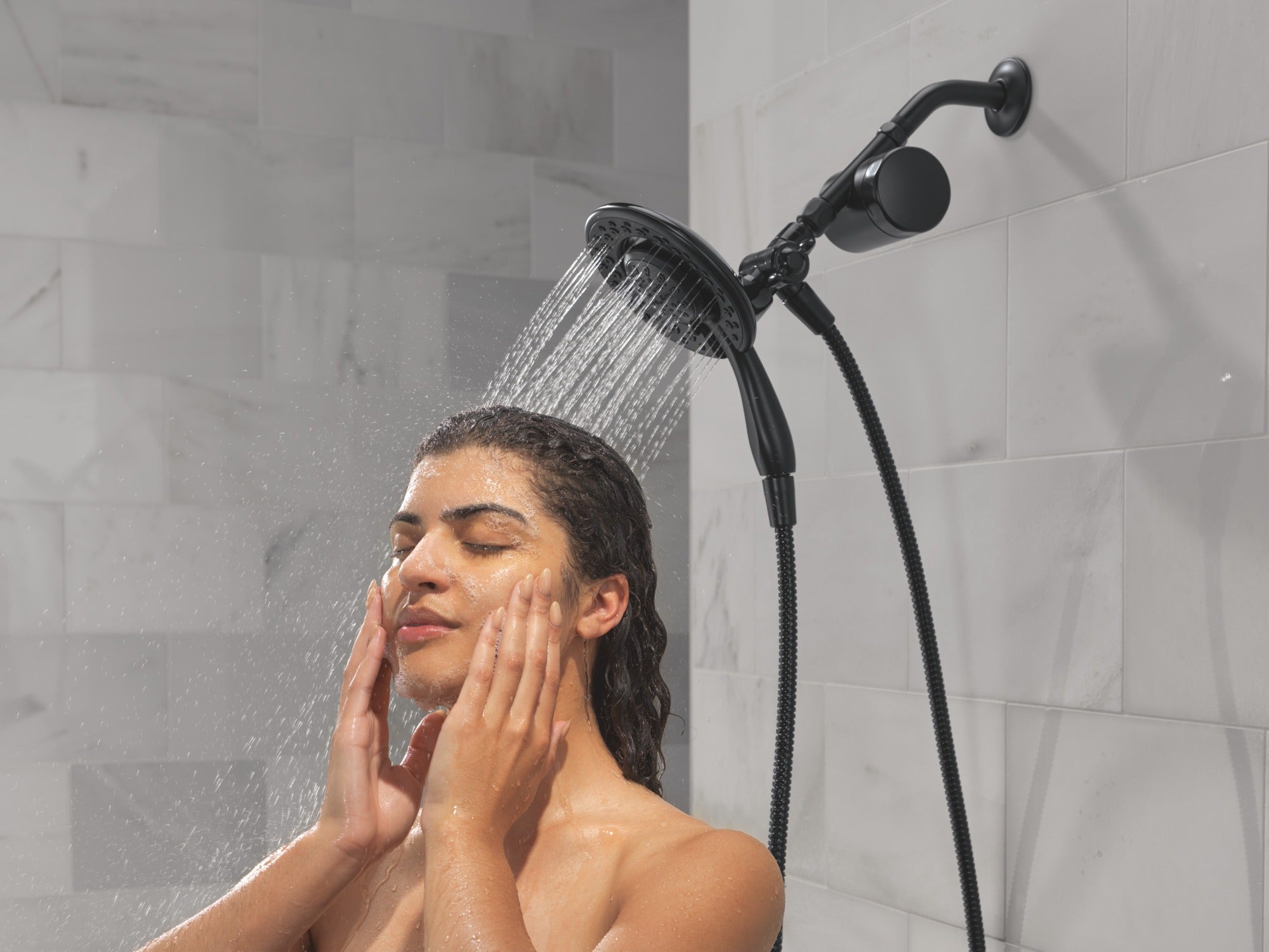 Delta Clarifi™ Shower Filter Attachment with 4-Setting In2ition®