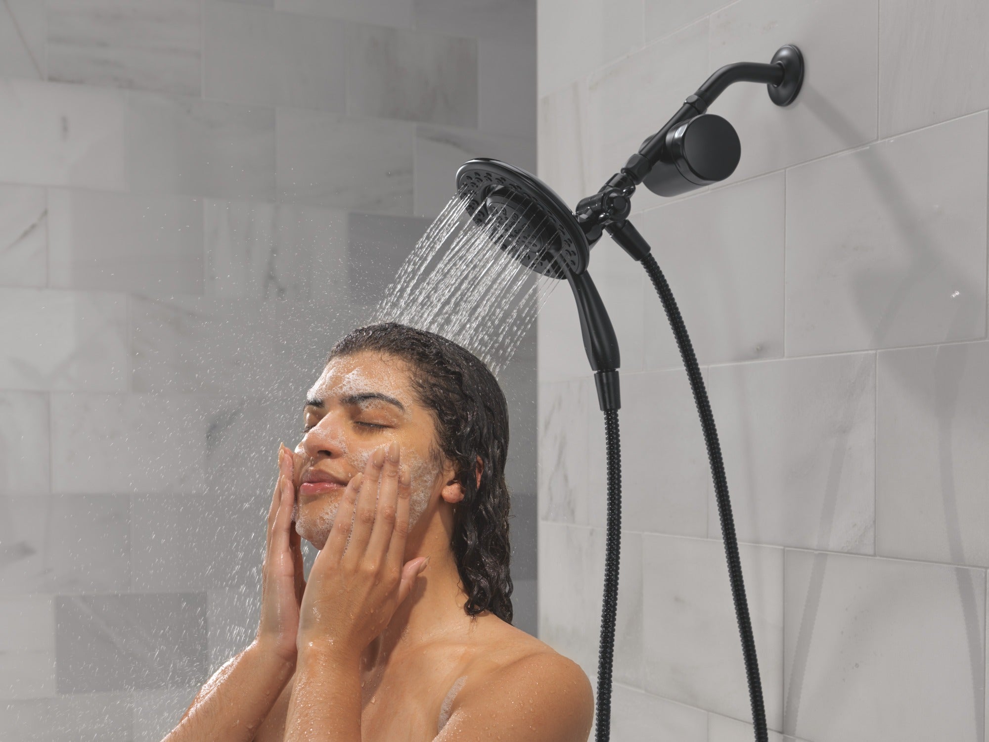 Delta Clarifi™ Shower Filter Attachment with 4-Setting In2ition®