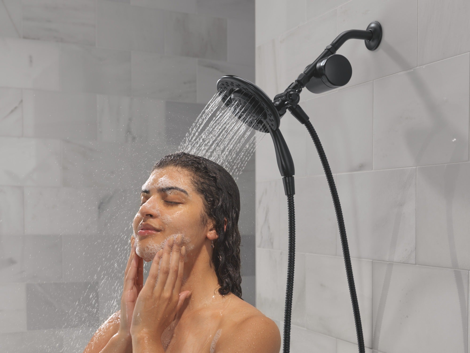 Delta Clarifi™ Shower Filter Attachment with 4-Setting In2ition®
