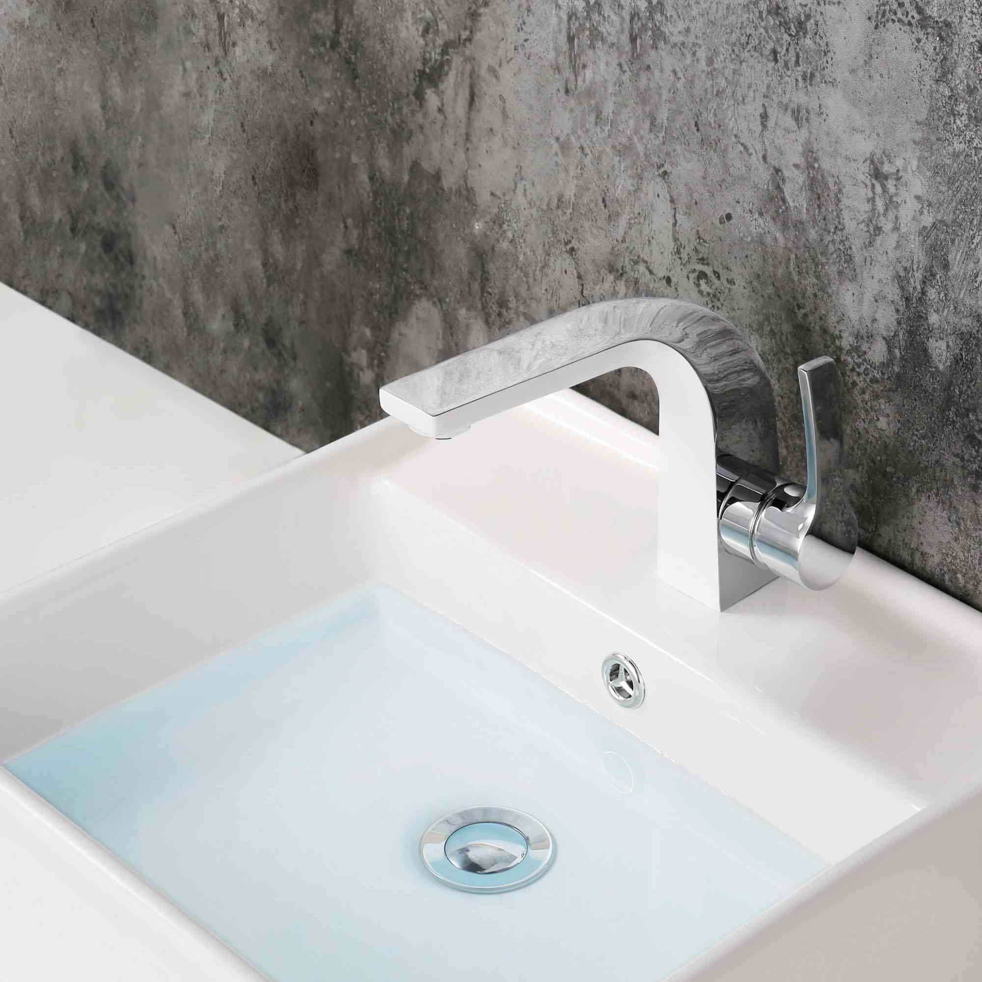 Single Handle Lavatory Faucet - 8001 019