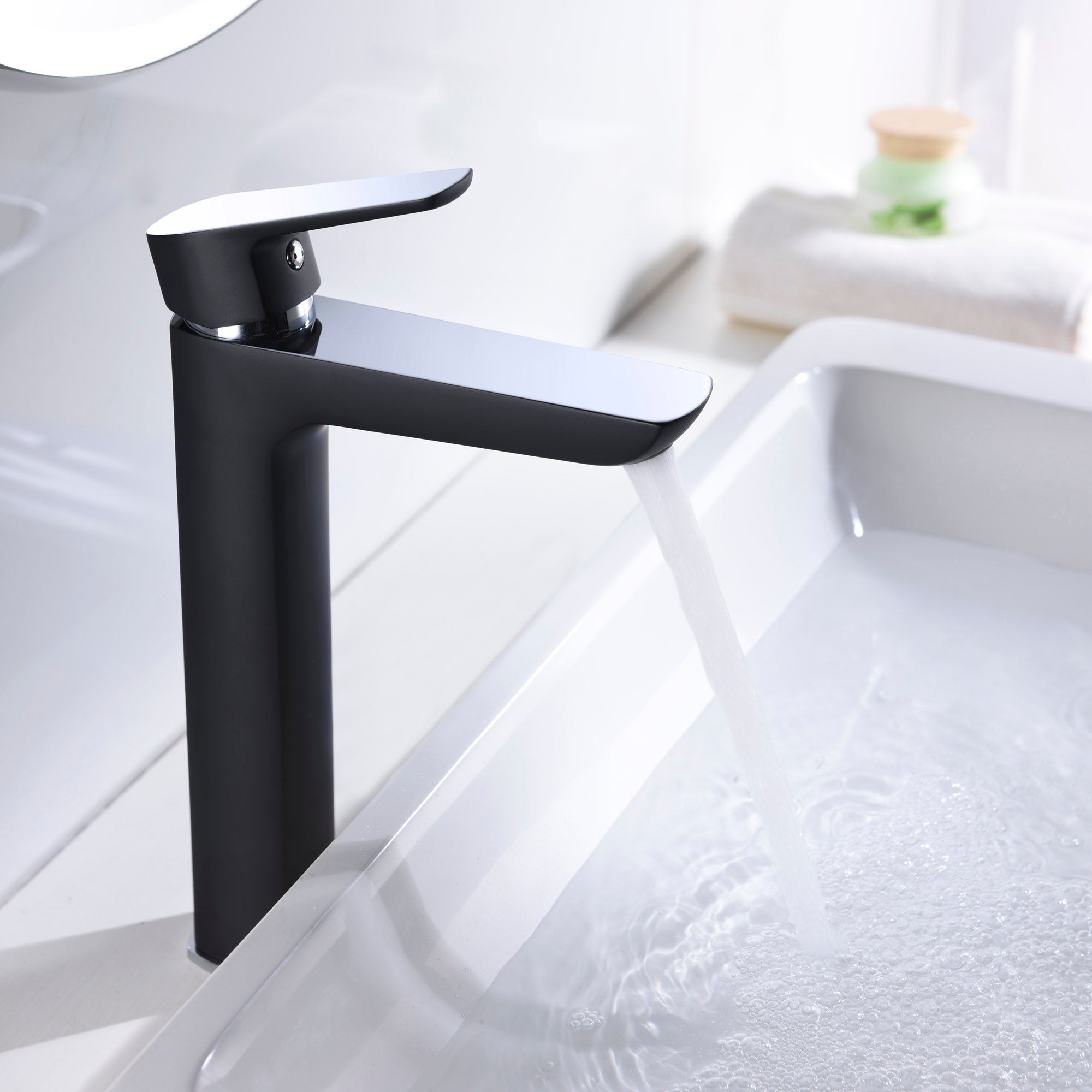 Single Handle Lavatory Faucet - 8001 022