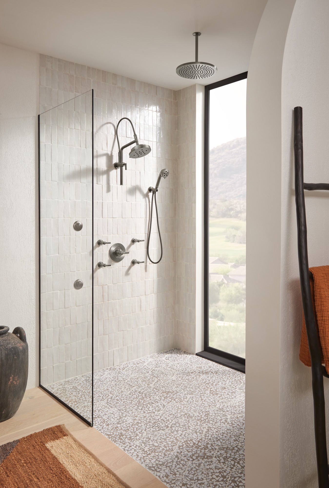 Brizo Essential™ Shower 10 7/16" Linear Round Slide Bar Shower Arm And Flange