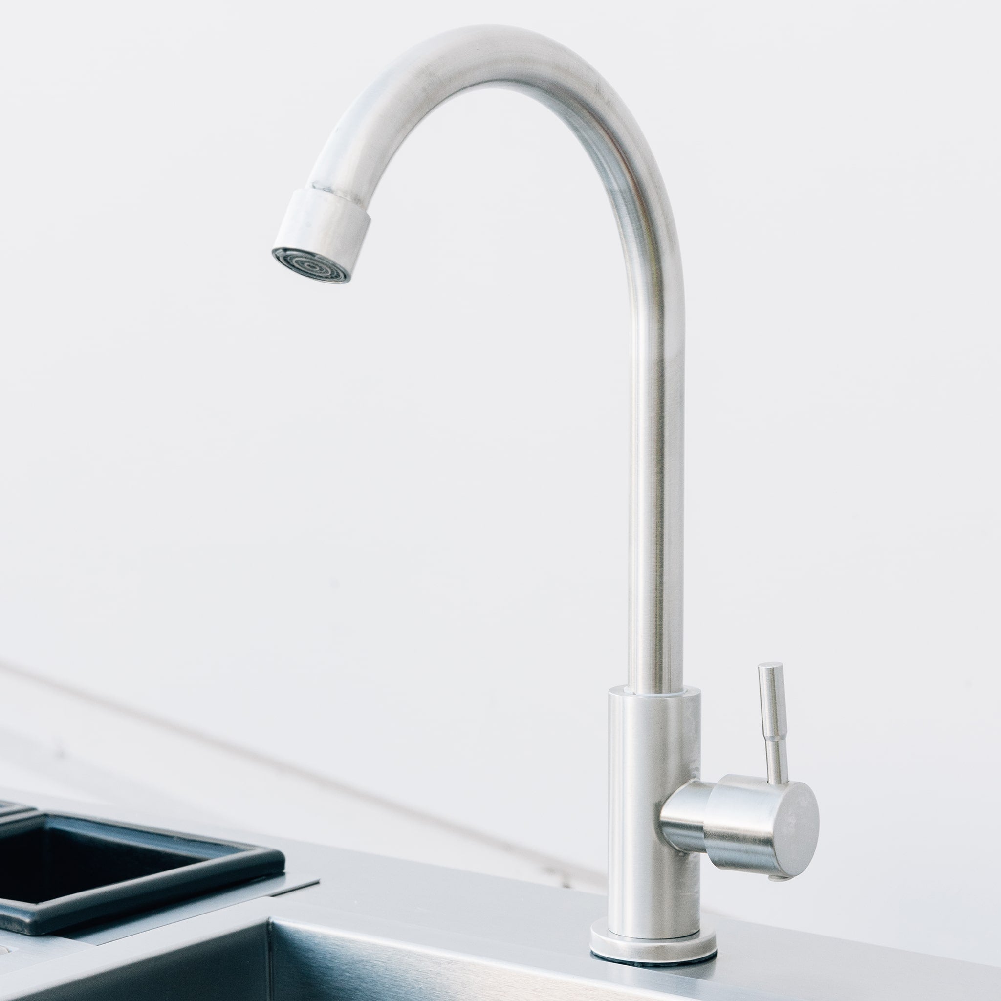 Summerset 30" Beverage & Prep Station, BC-30L-W