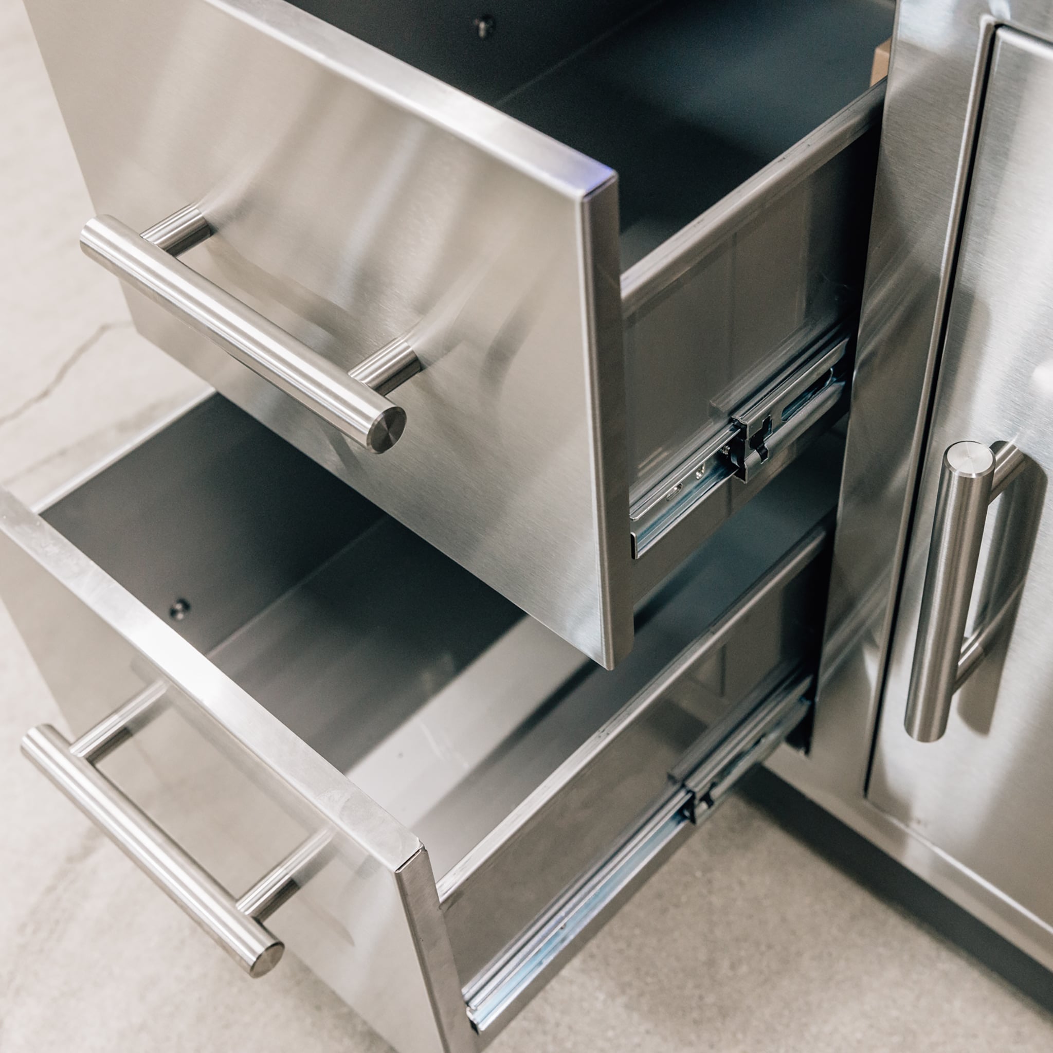Summerset 30" 2-Drawer and Access Door Combo, DC2-30