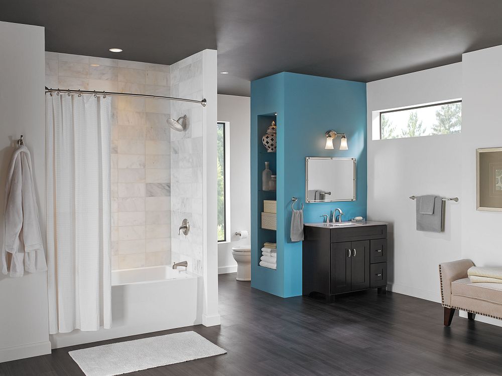 Eva Bath Light