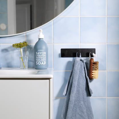 CUBE Triple Hook, Self-adhesive. 192 x 48 mm.