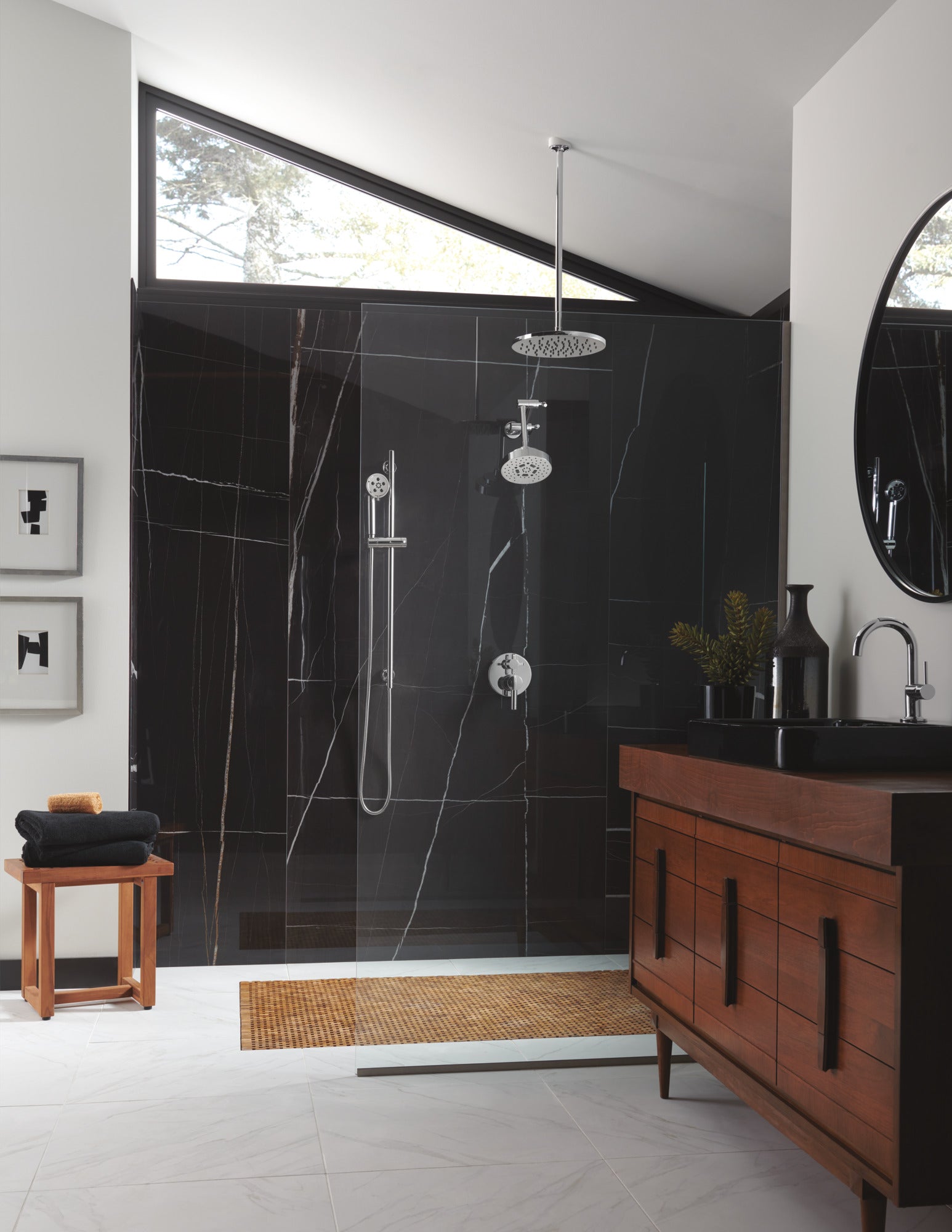 Brizo Essential™ Shower Linear Round H2Okinetic® Multi-Function Handshower