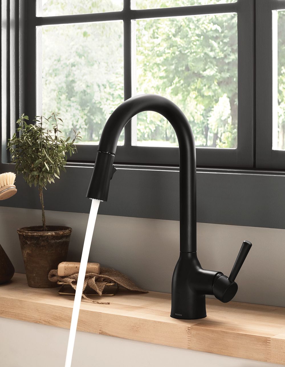 Adler One-Handle High Arc Pulldown Kitchen Faucet