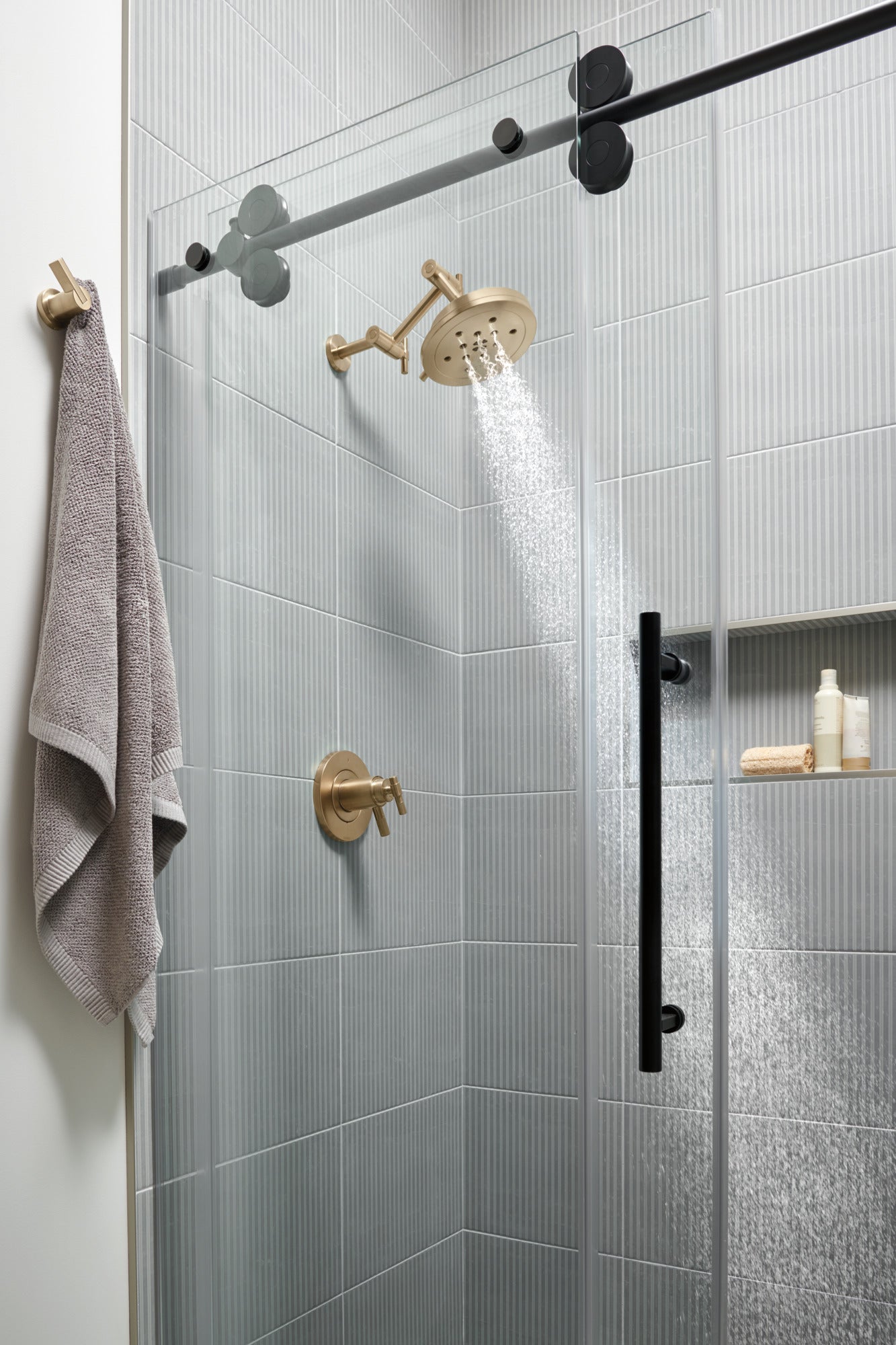 Brizo Litze® 8” H<sub>2</sub>Okinetic<sup>®</sup> Round Multi-Function Wall Mount Showerhead