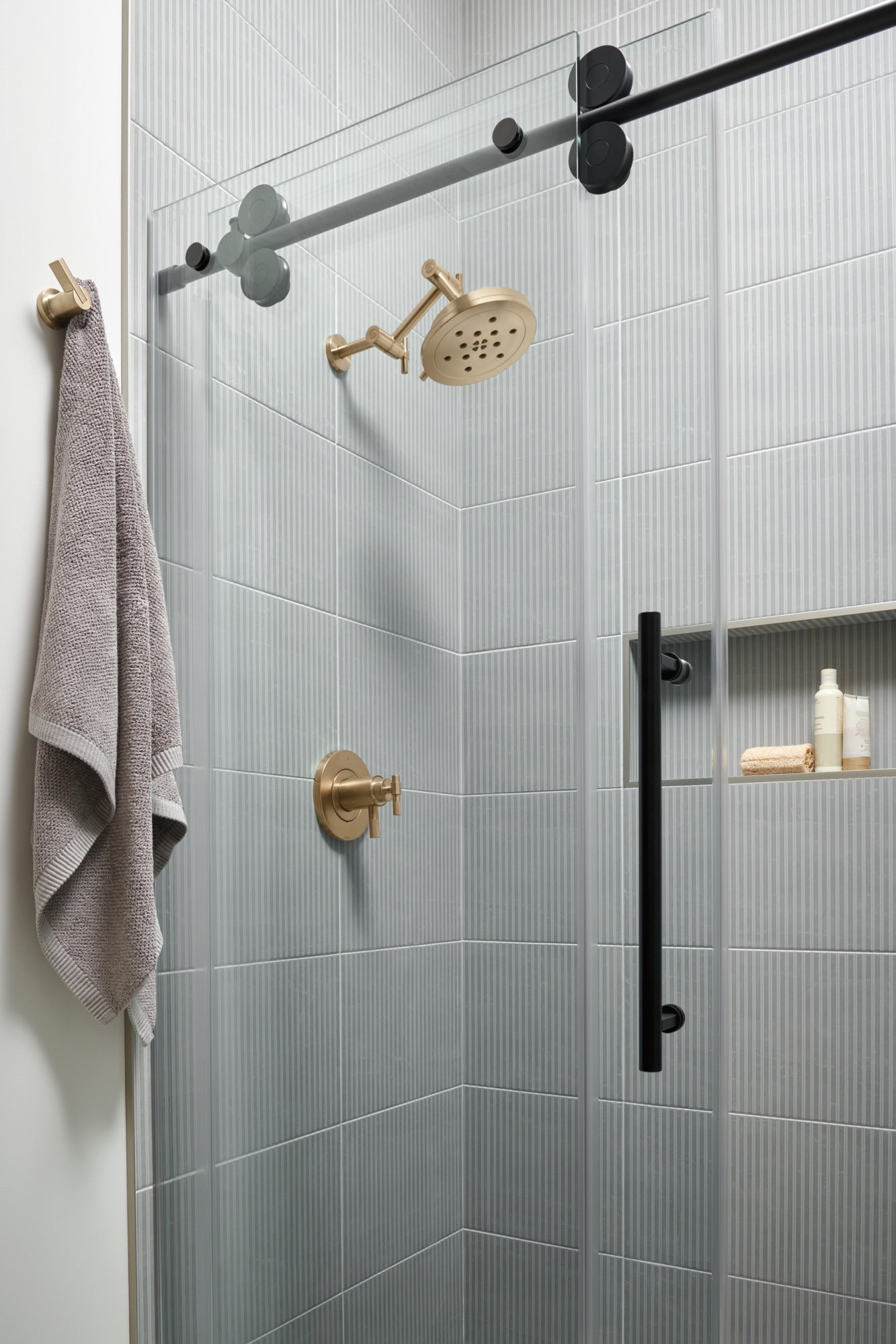 Brizo Essential™ Shower Linear Round Jointed Wall Mount Shower Arm And Flange