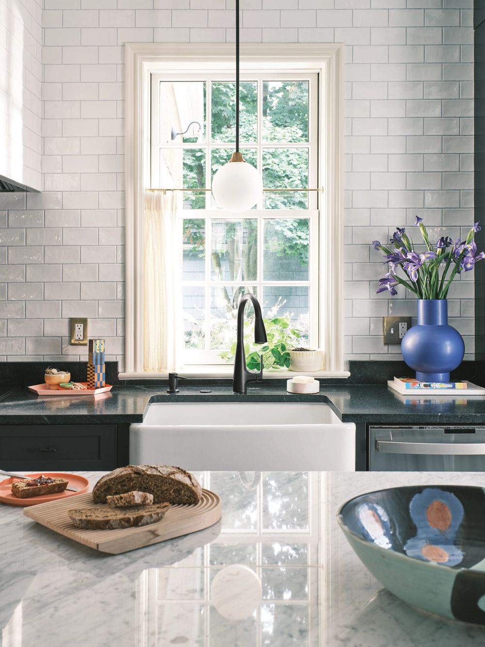 Haelyn MotionSense Wave One-Handle Pulldown Touchless Kitchen Faucet
