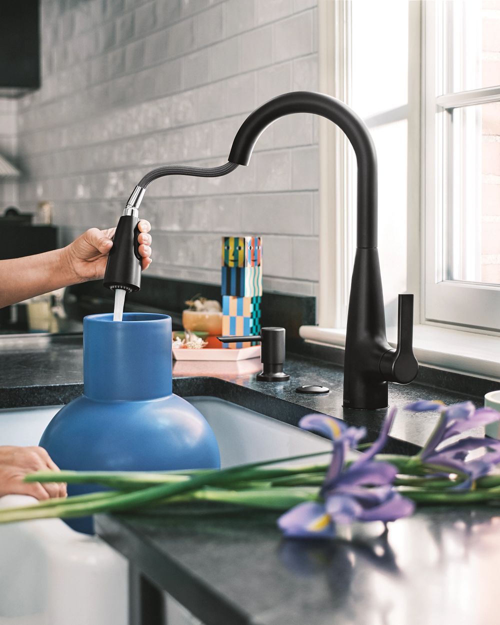 Haelyn One-Handle High Arc Pulldown Kitchen Faucet