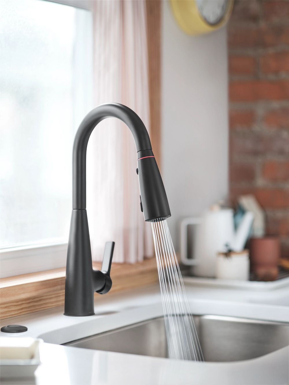 Haelyn One-Handle High Arc Pulldown Kitchen Faucet With ColorCue®