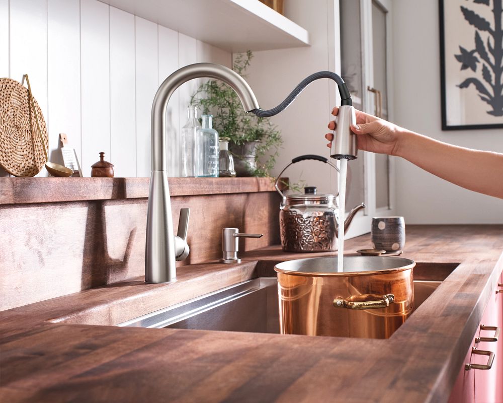 Haelyn One-Handle High Arc Pulldown Kitchen Faucet