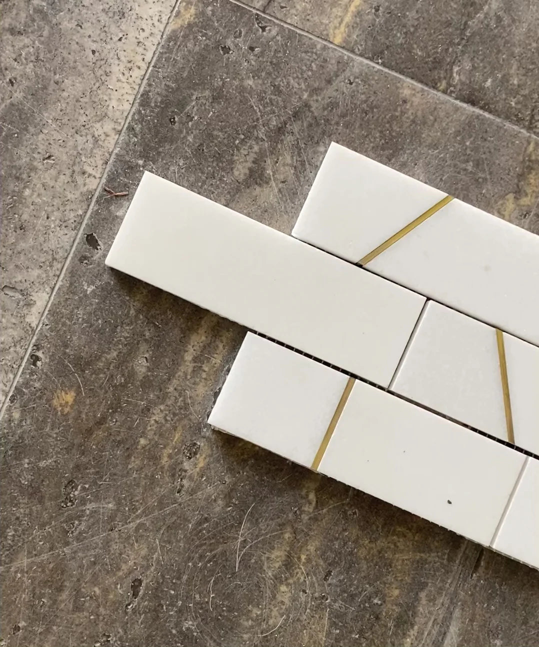 ABSTRACT THASSOS BRASS MARBLE MOSAIC POLISHED