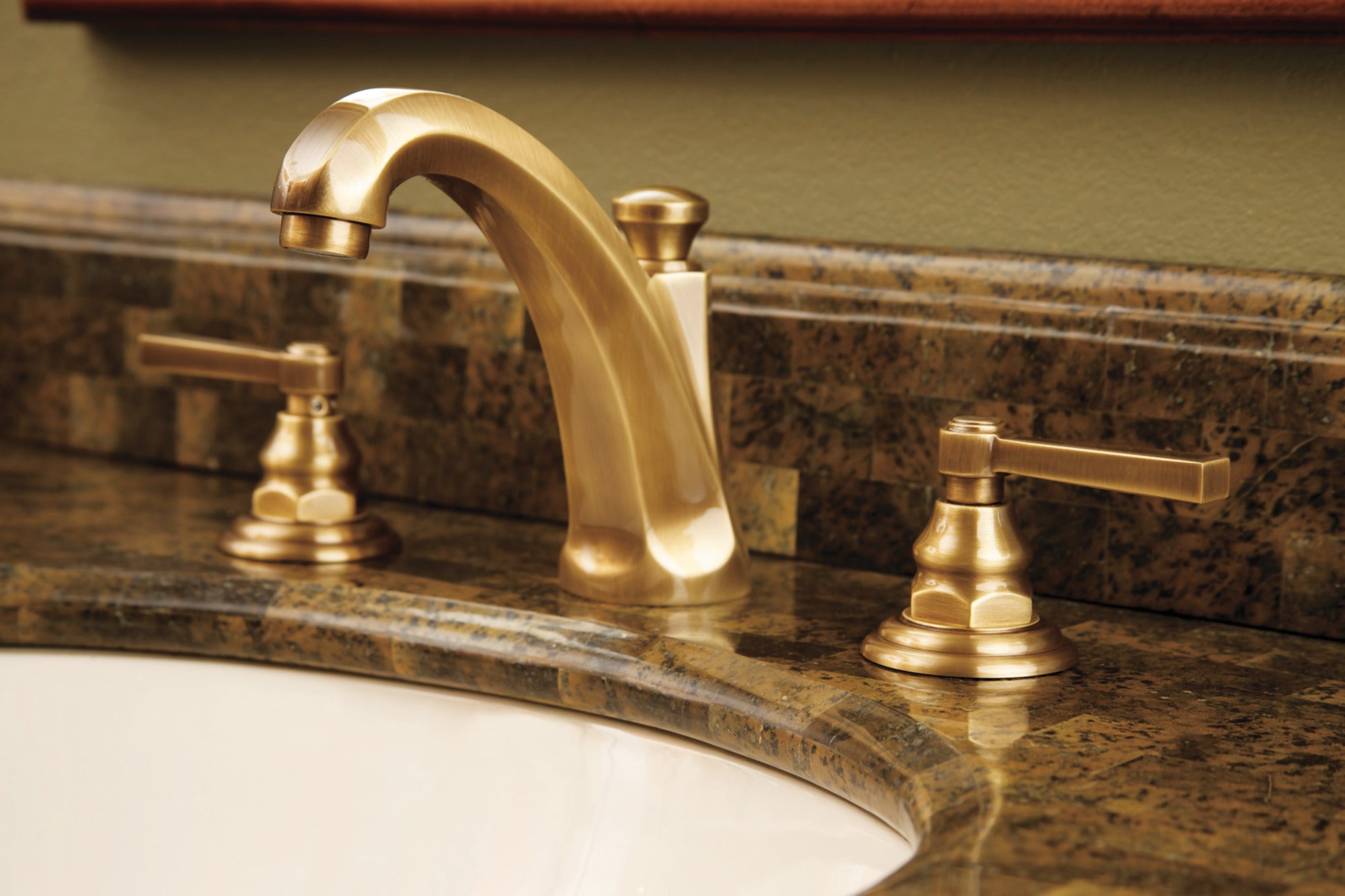 Newport Brass Astor® Widespread Lavatory Faucet