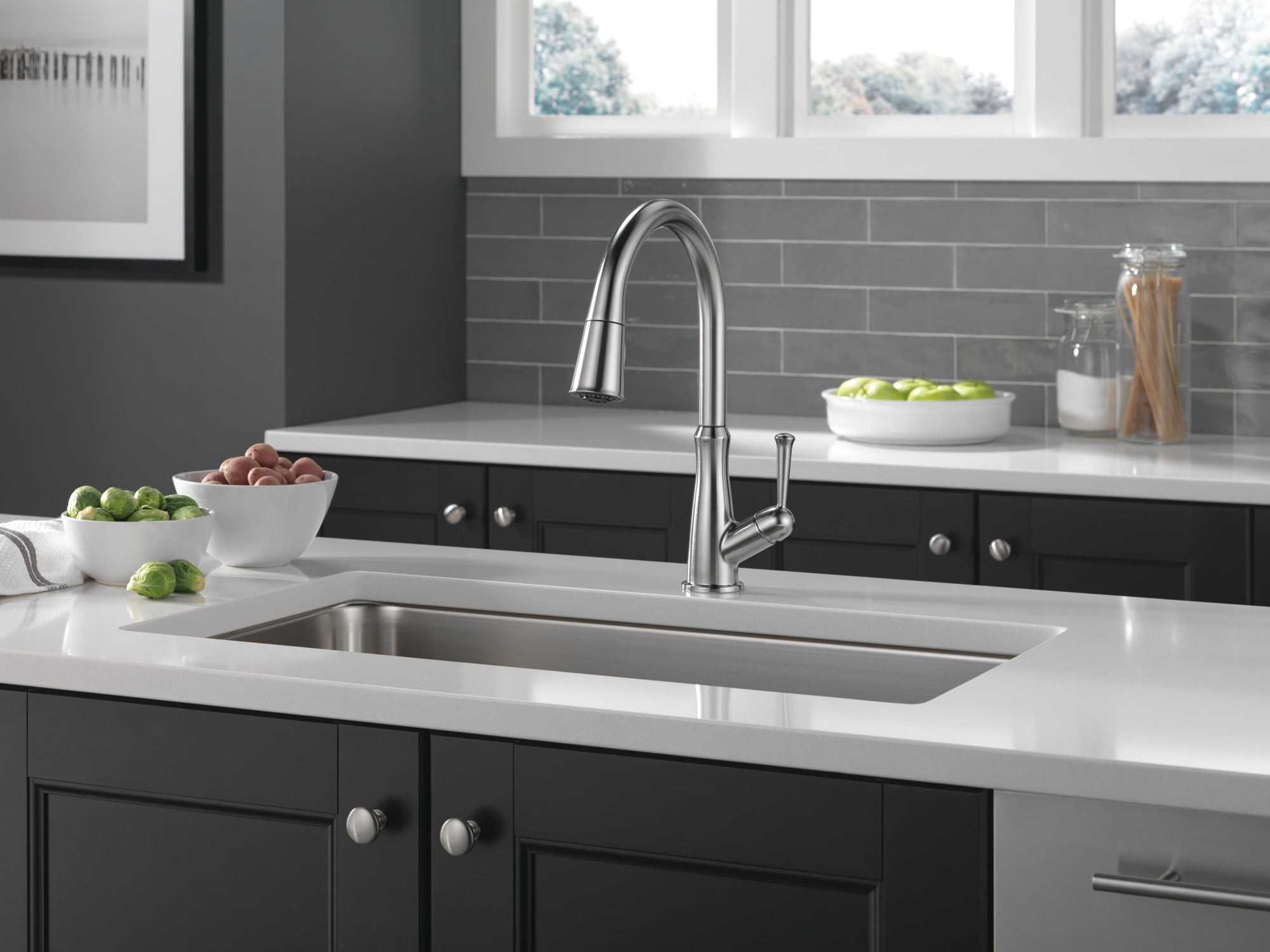 Delta Westville® Single Handle Pull-Down Kitchen Faucet