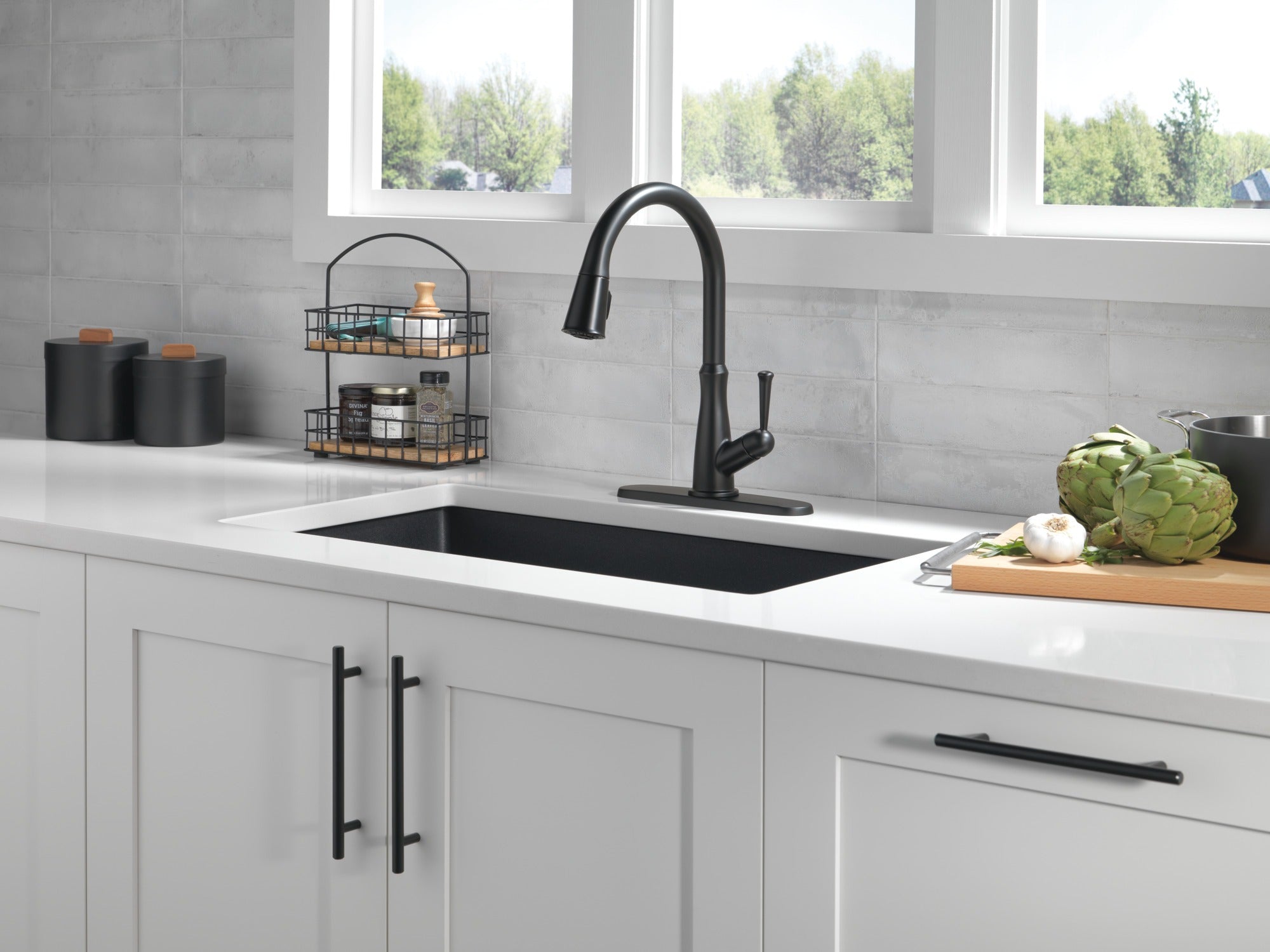 Delta Westville® Single Handle Pull-Down Kitchen Faucet