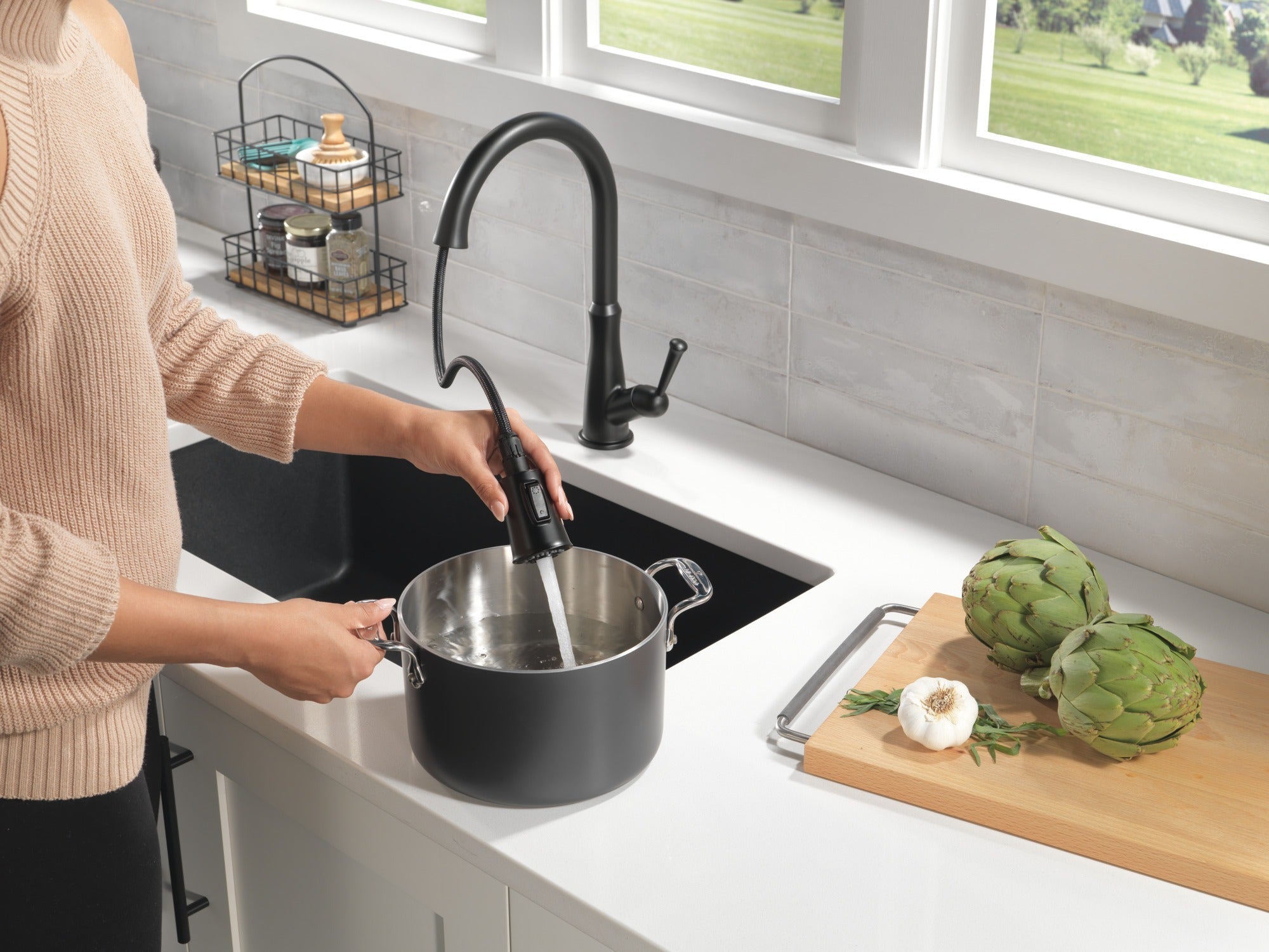 Delta Westville® Single Handle Pull-Down Kitchen Faucet
