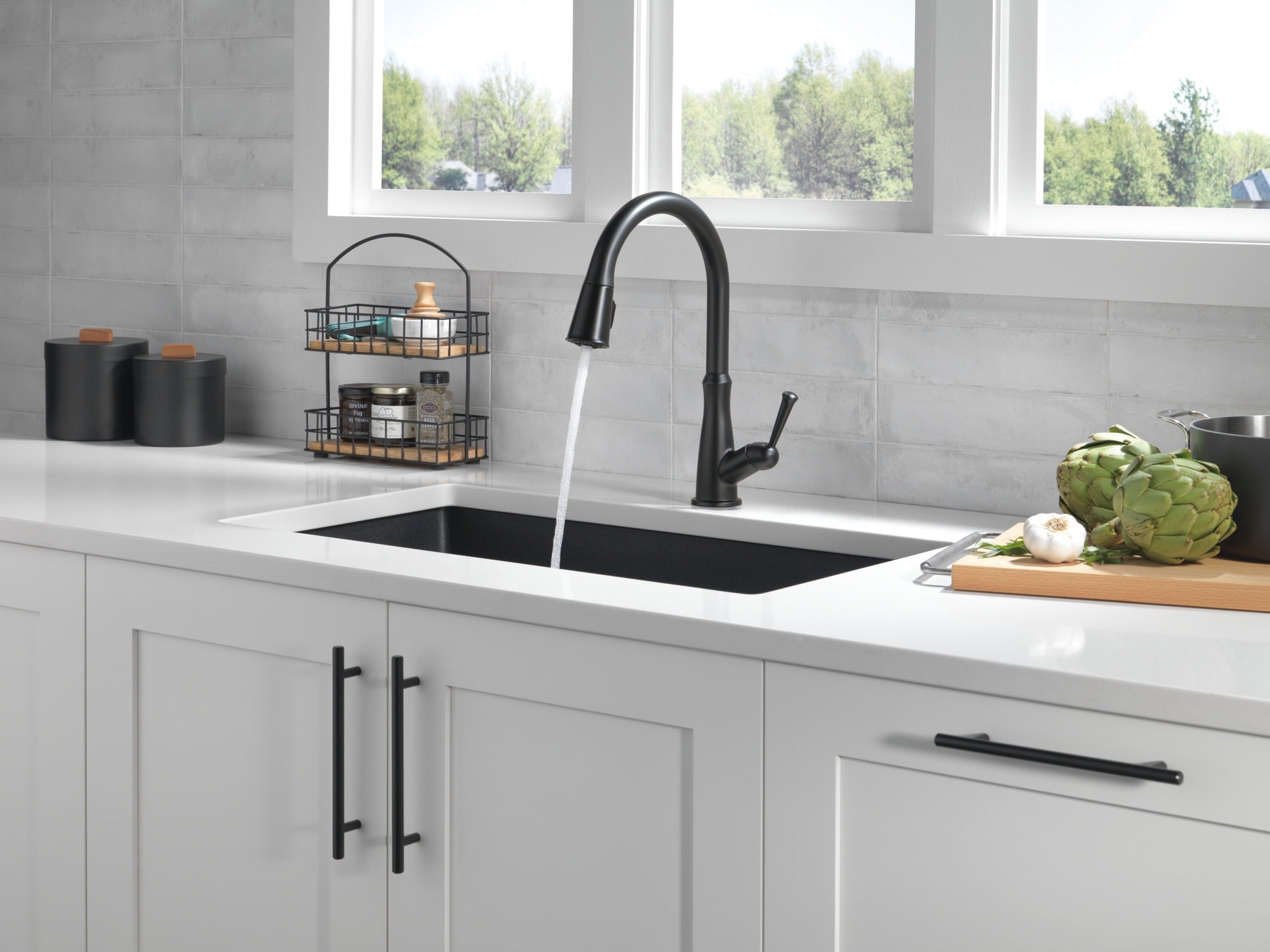 Delta Westville® Single Handle Pull-Down Kitchen Faucet