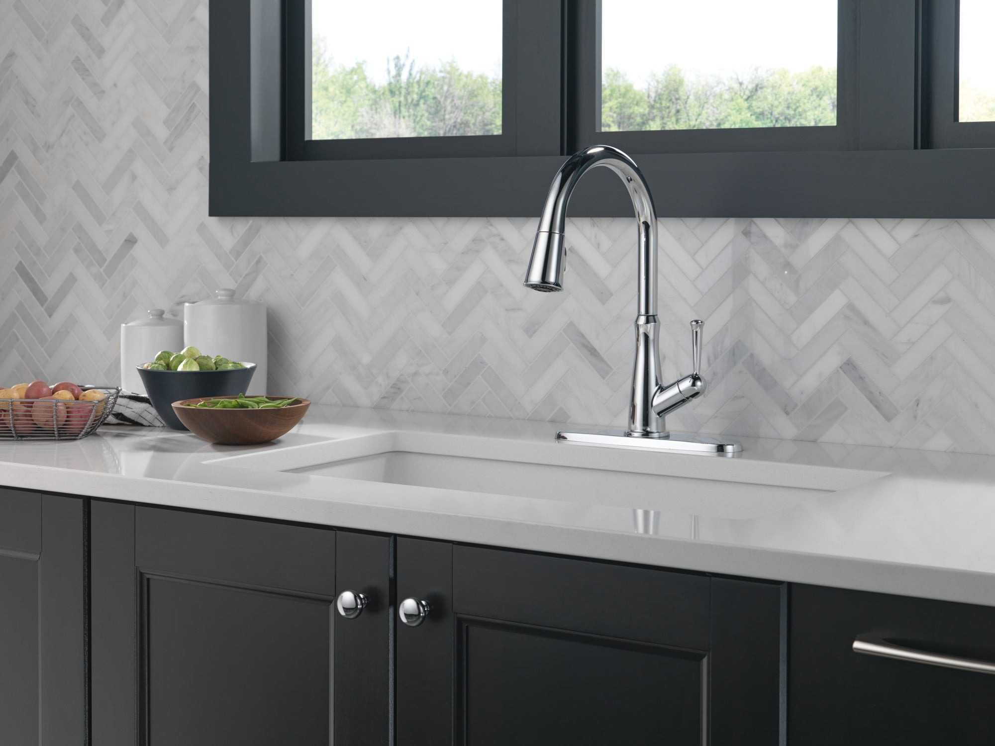 Delta Westville® Single Handle Pull-Down Kitchen Faucet