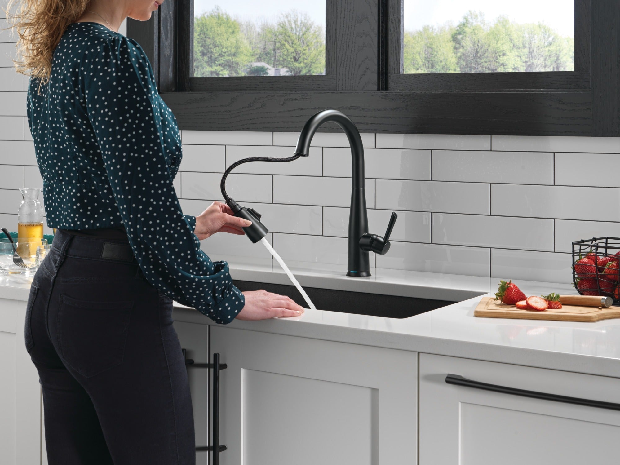 Delta Essa® Touch<sub>2</sub>O® Technology Kitchen Faucet with Touchless Technology