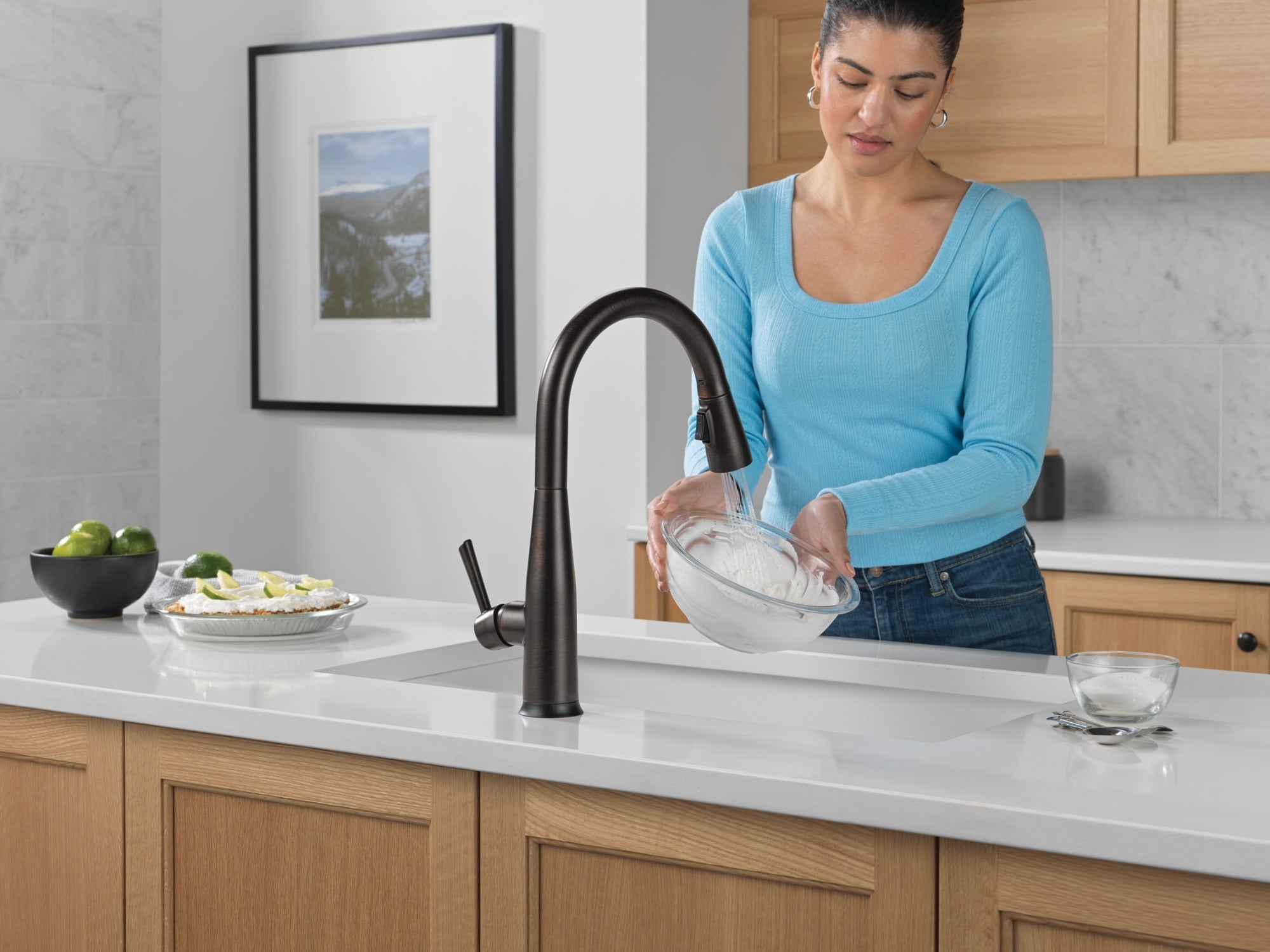 Delta Essa® Touch<sub>2</sub>O® Technology Kitchen Faucet with Touchless Technology