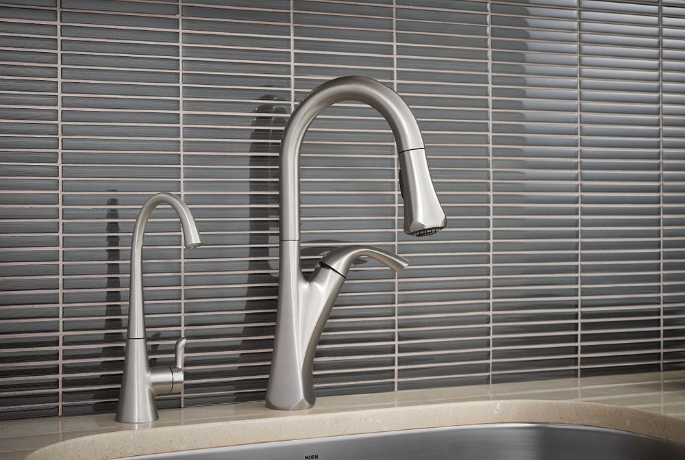 Sip Transitional One-Handle High Arc Beverage Faucet