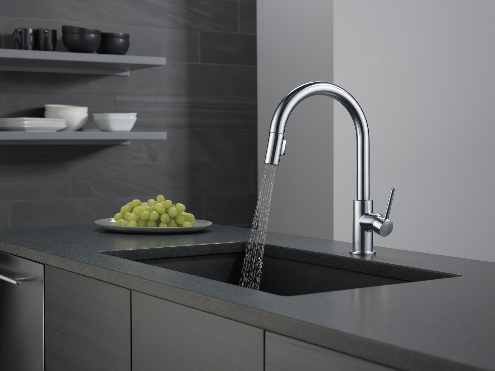 Delta Trinsic® Single Handle Pull-Down Kitchen Faucet