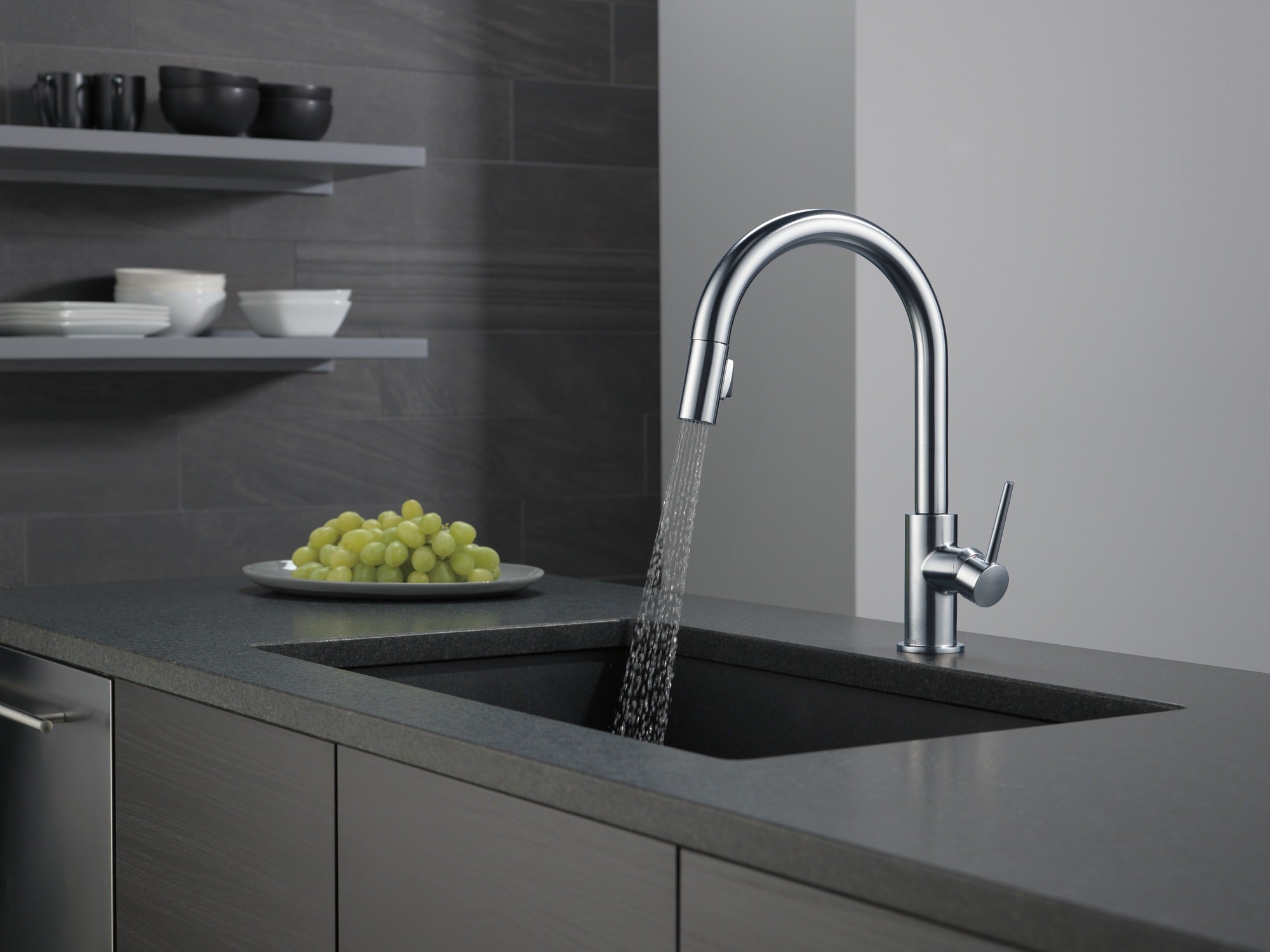 Delta Trinsic® Single Handle Pull-Down Kitchen Limited Swivel
