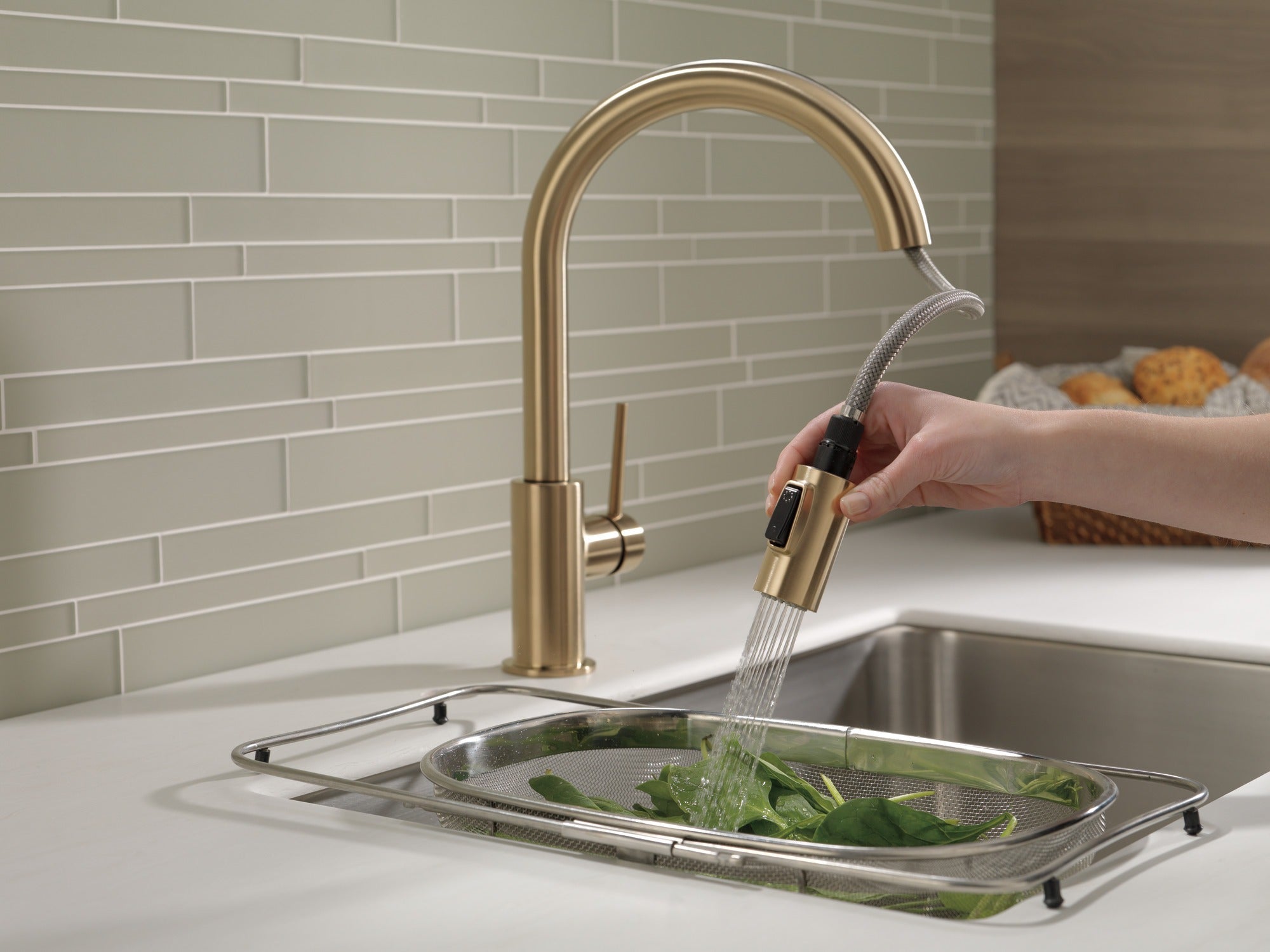 Delta Trinsic® Single Handle Pull-Down Kitchen Faucet