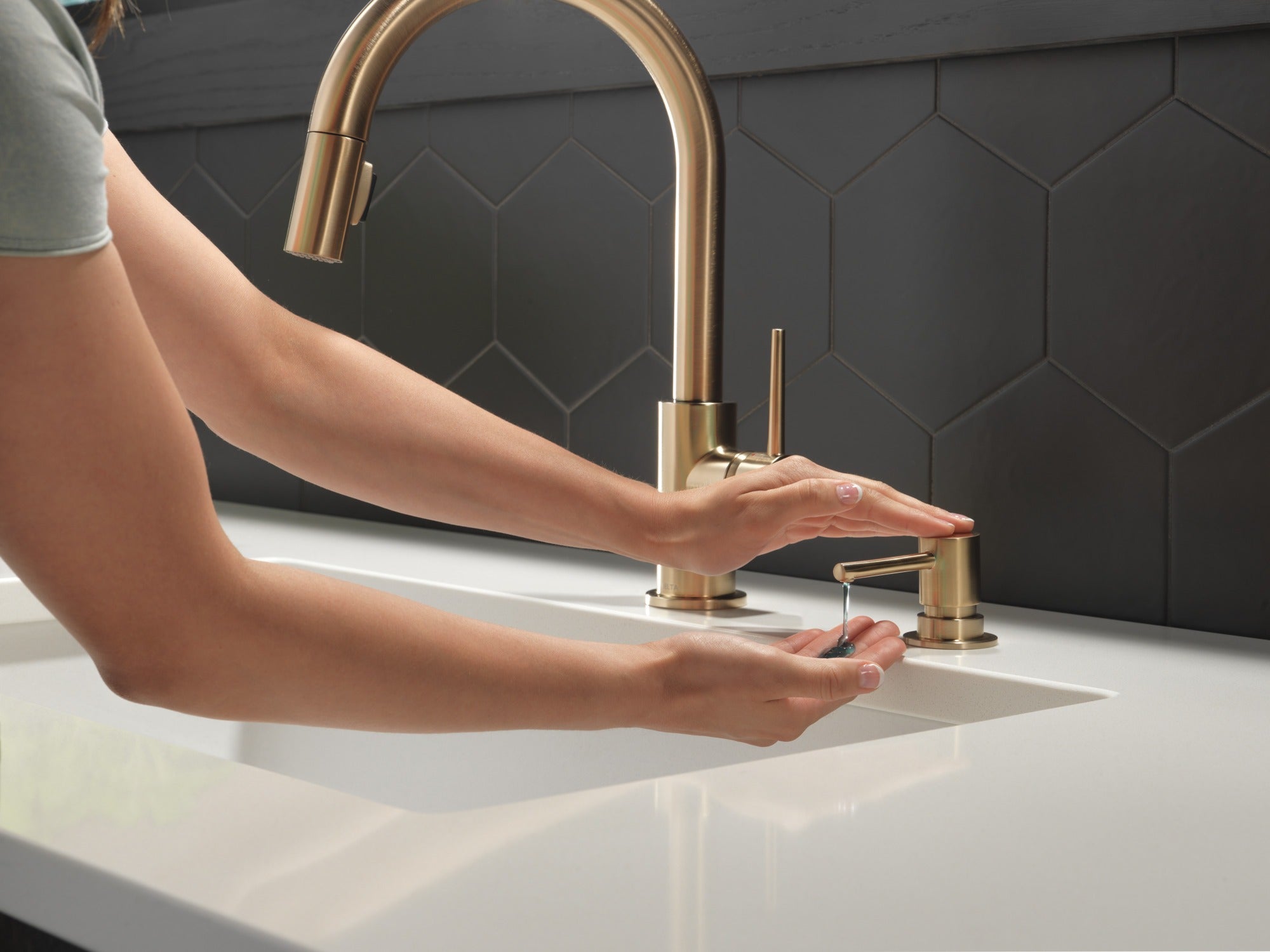Delta Trinsic® Single Handle Pull-Down Kitchen Faucet