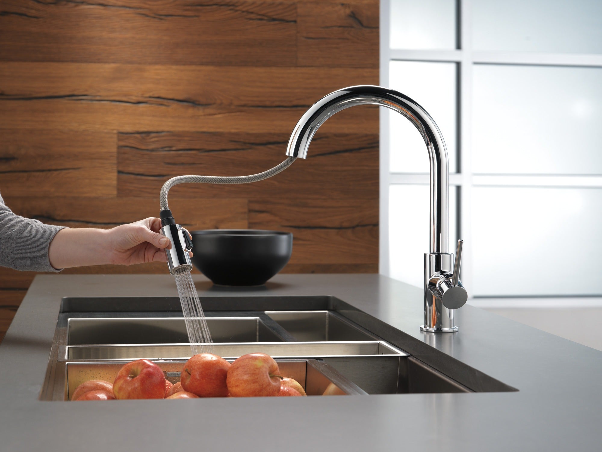 Delta Trinsic® Single Handle Pull-Down Kitchen Faucet