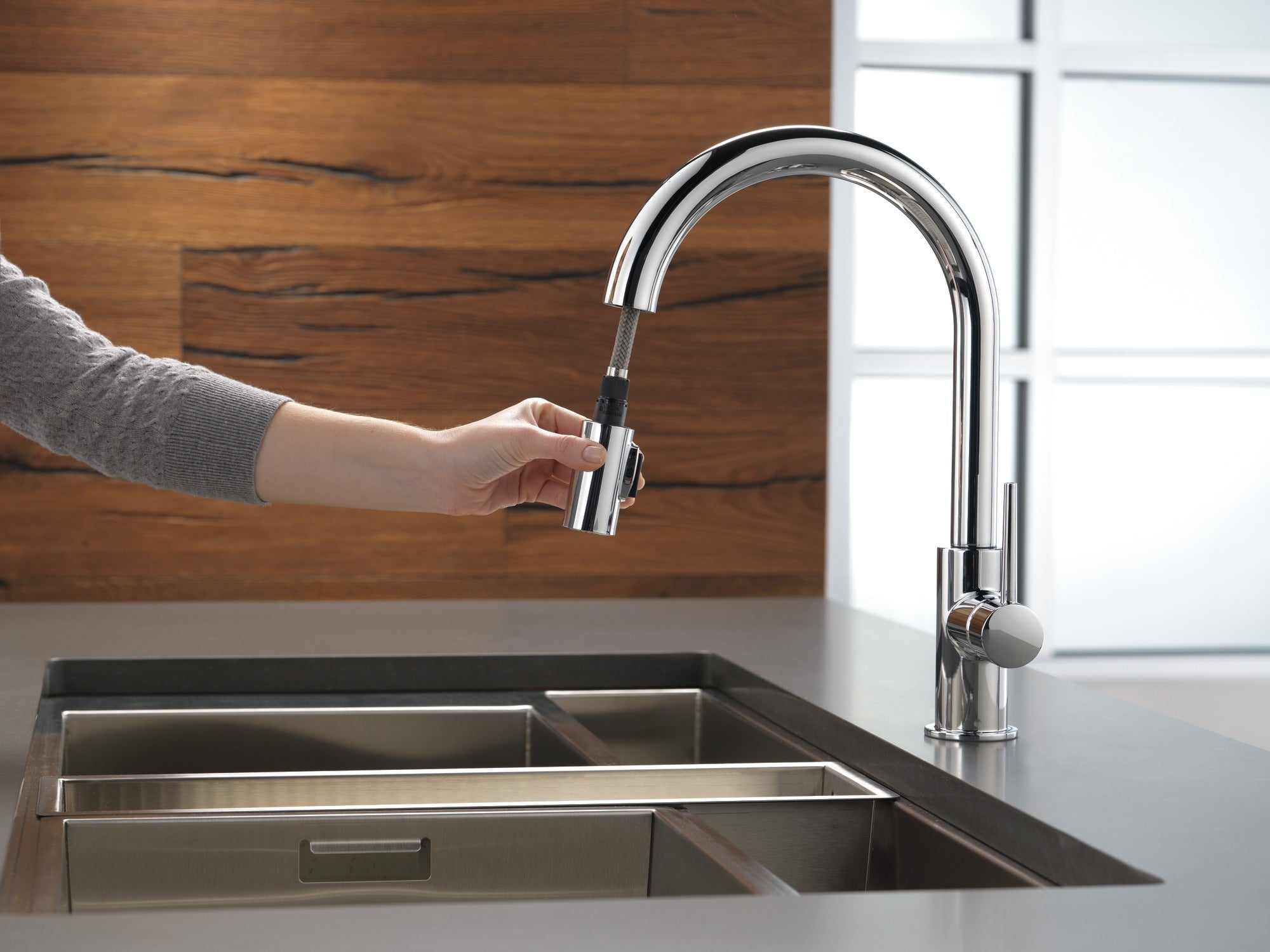 Delta Trinsic® Single Handle Pull-Down Kitchen Faucet