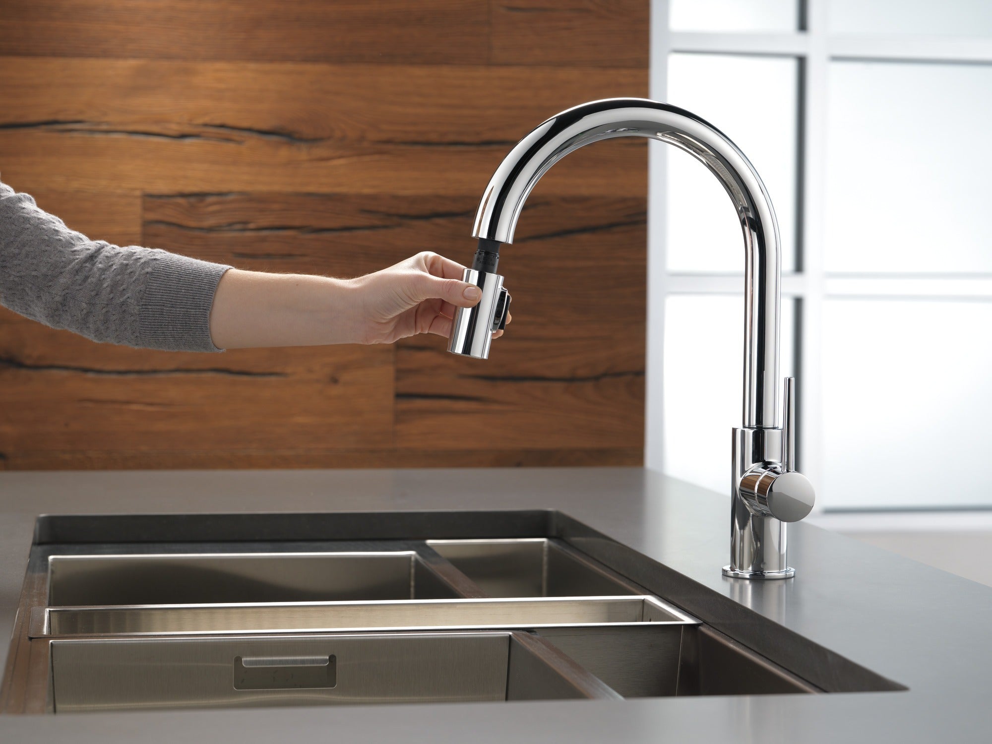 Delta Trinsic® Single Handle Pull-Down Kitchen Faucet