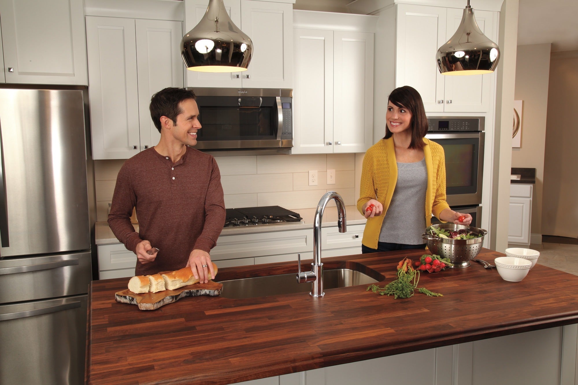 Delta Trinsic® Single Handle Pull-Down Kitchen Faucet