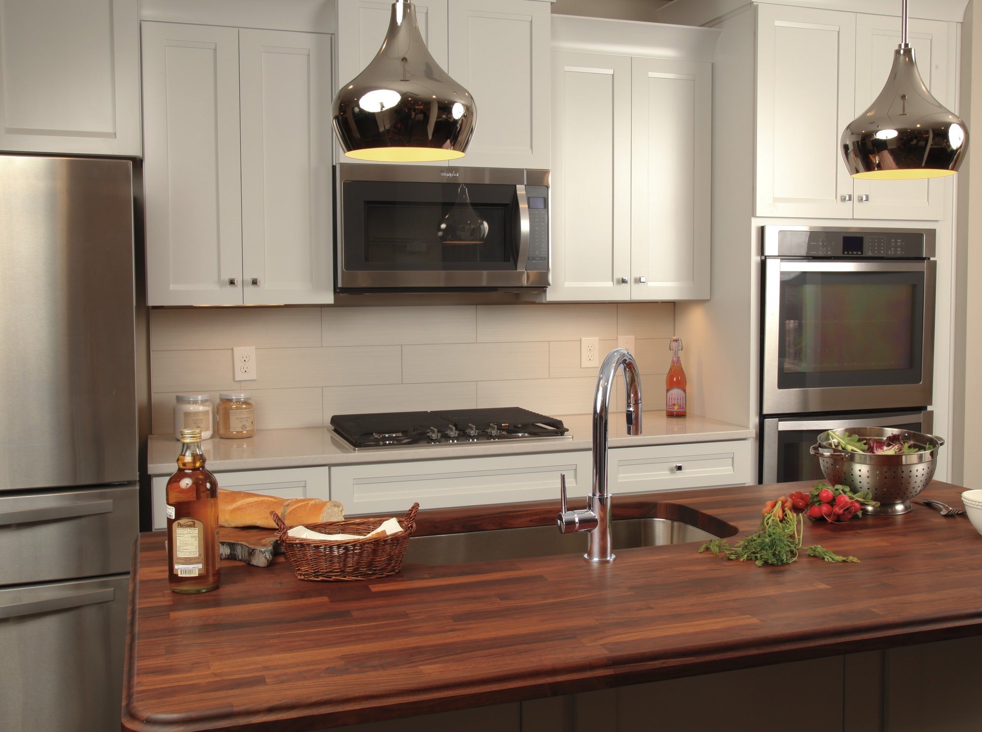 Delta Trinsic® Single Handle Pull-Down Kitchen Faucet