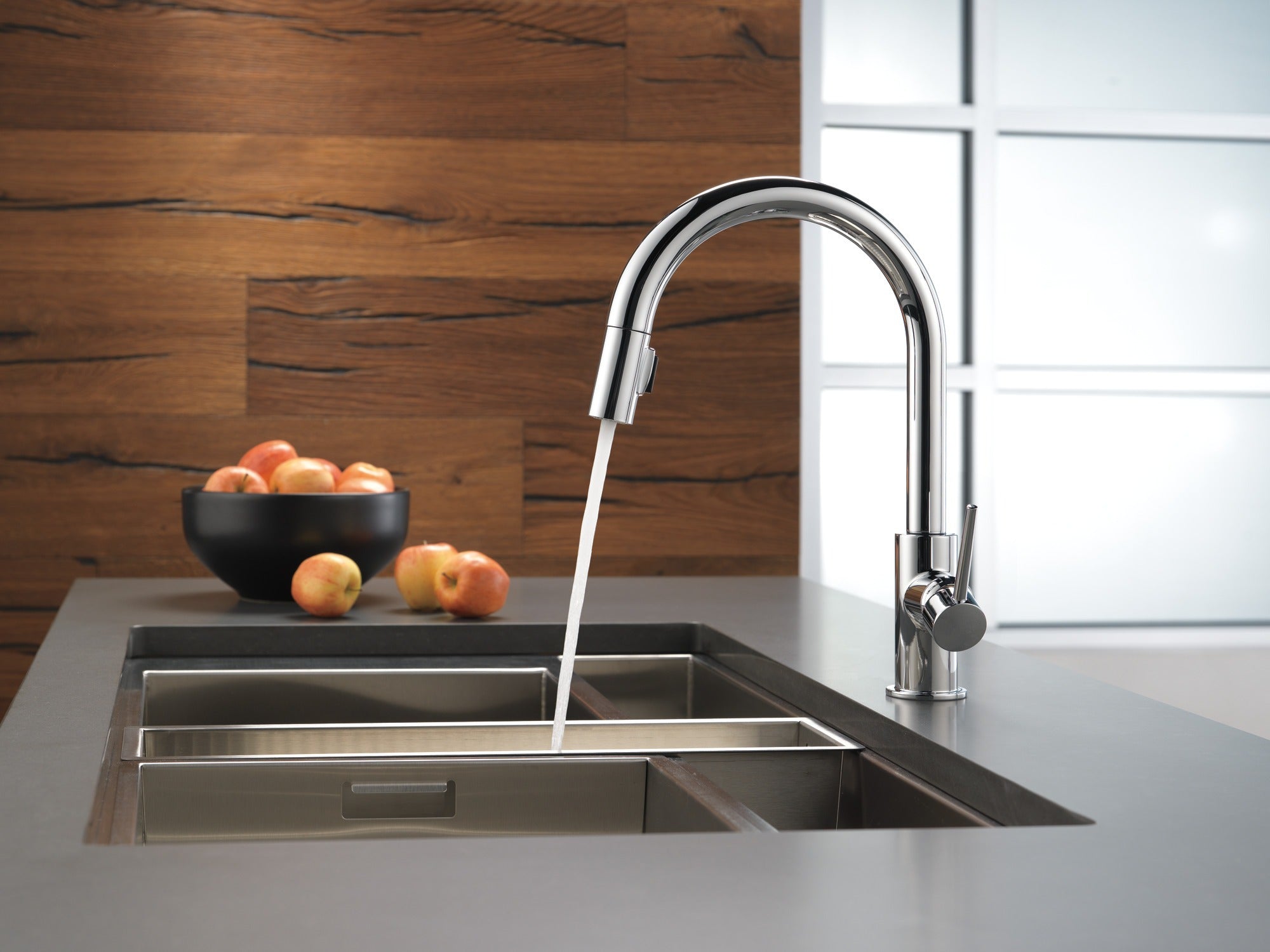 Delta Trinsic® Single Handle Pull-Down Kitchen Faucet