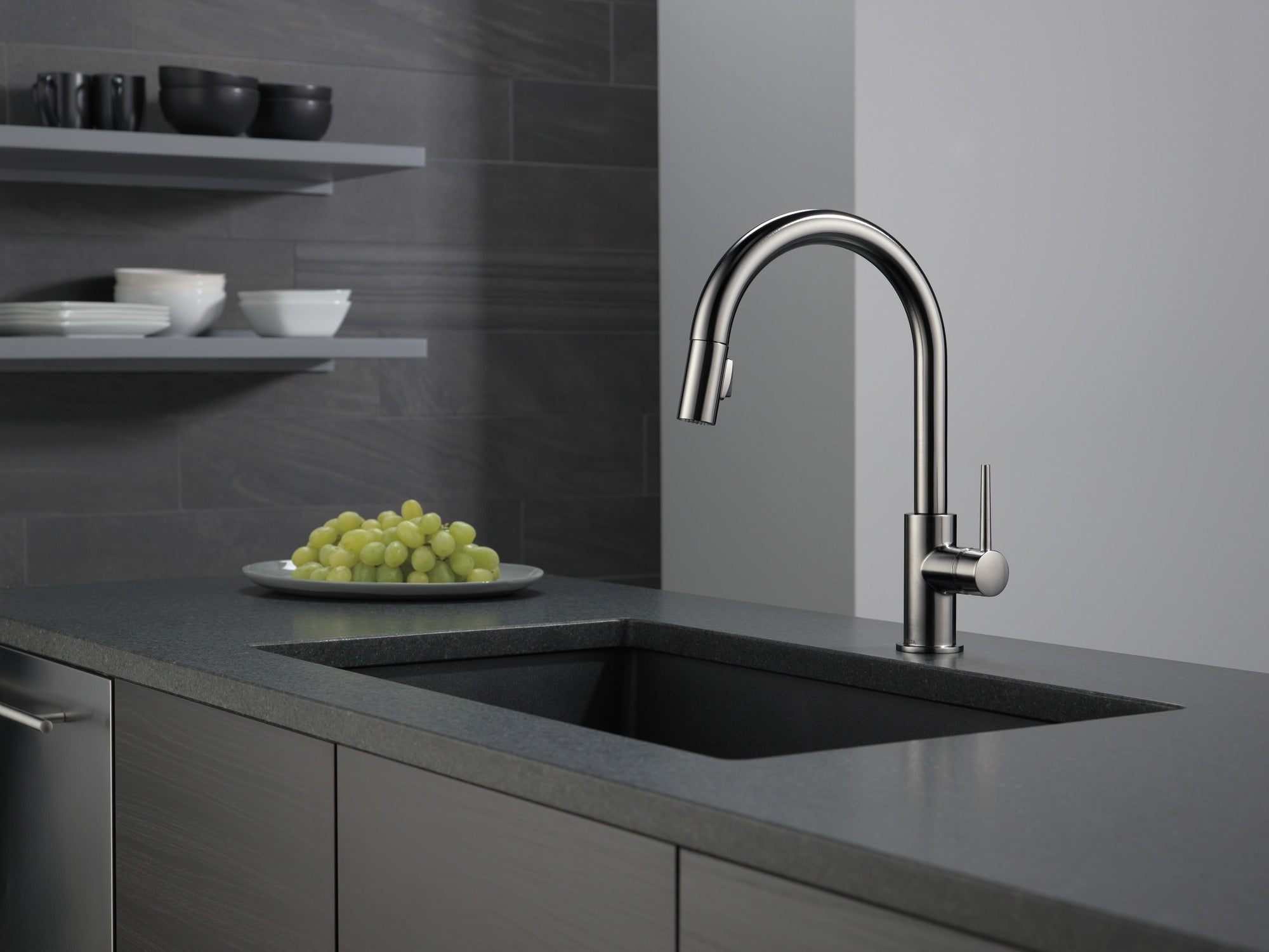 Delta Trinsic® Single Handle Pull-Down Kitchen Faucet