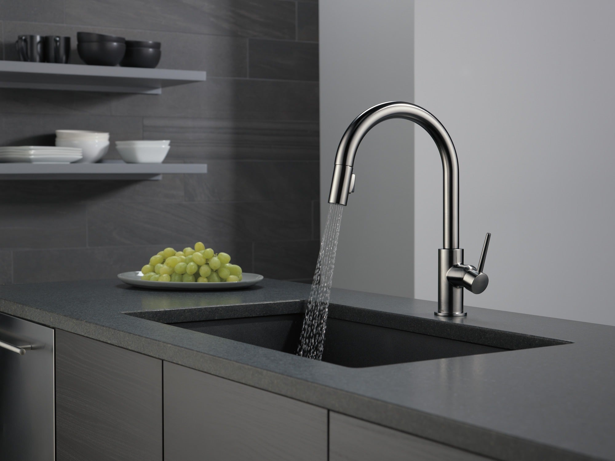 Delta Trinsic® Single Handle Pull-Down Kitchen Faucet