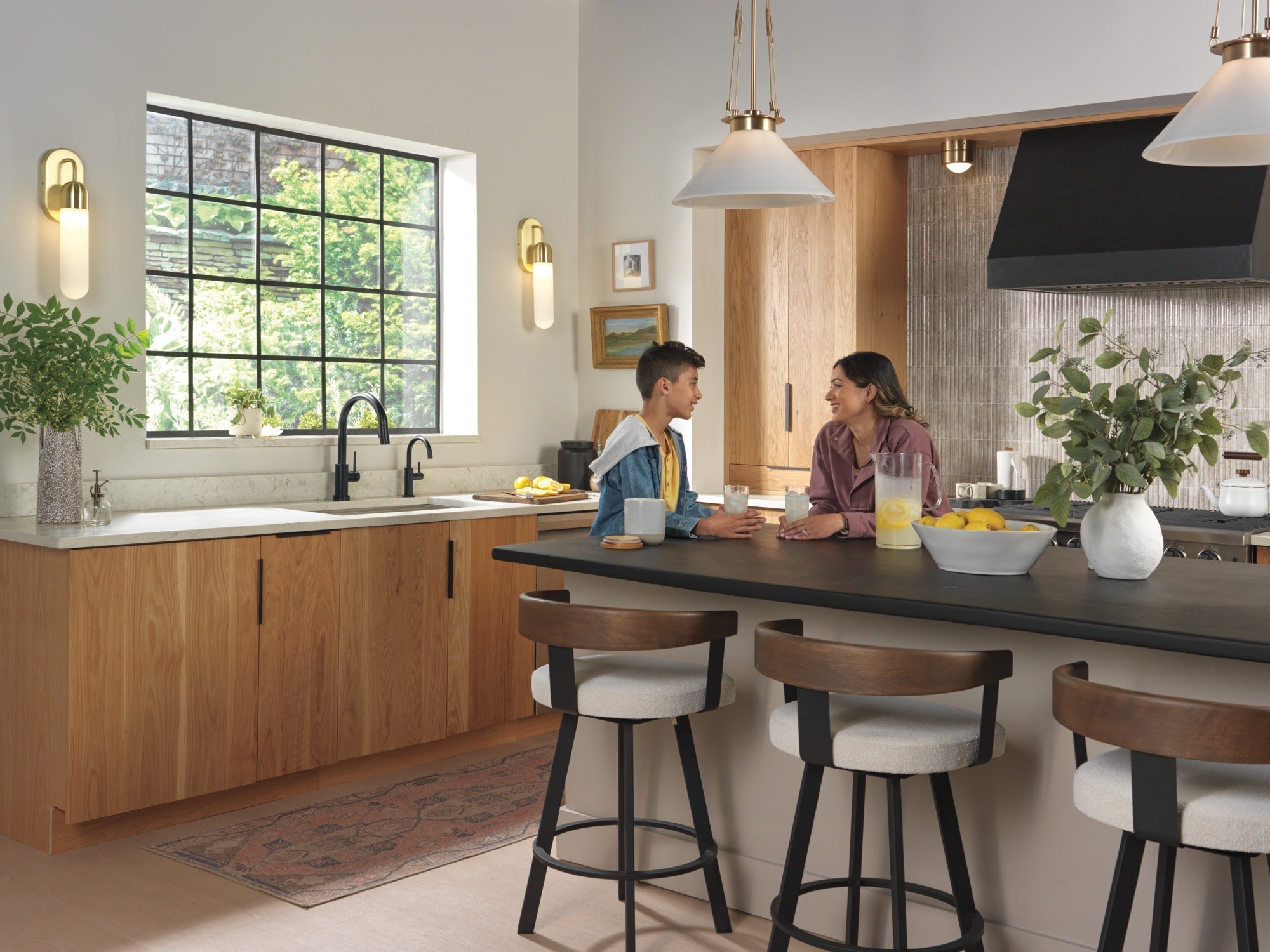 Delta Other Contemporary Round Beverage Faucet