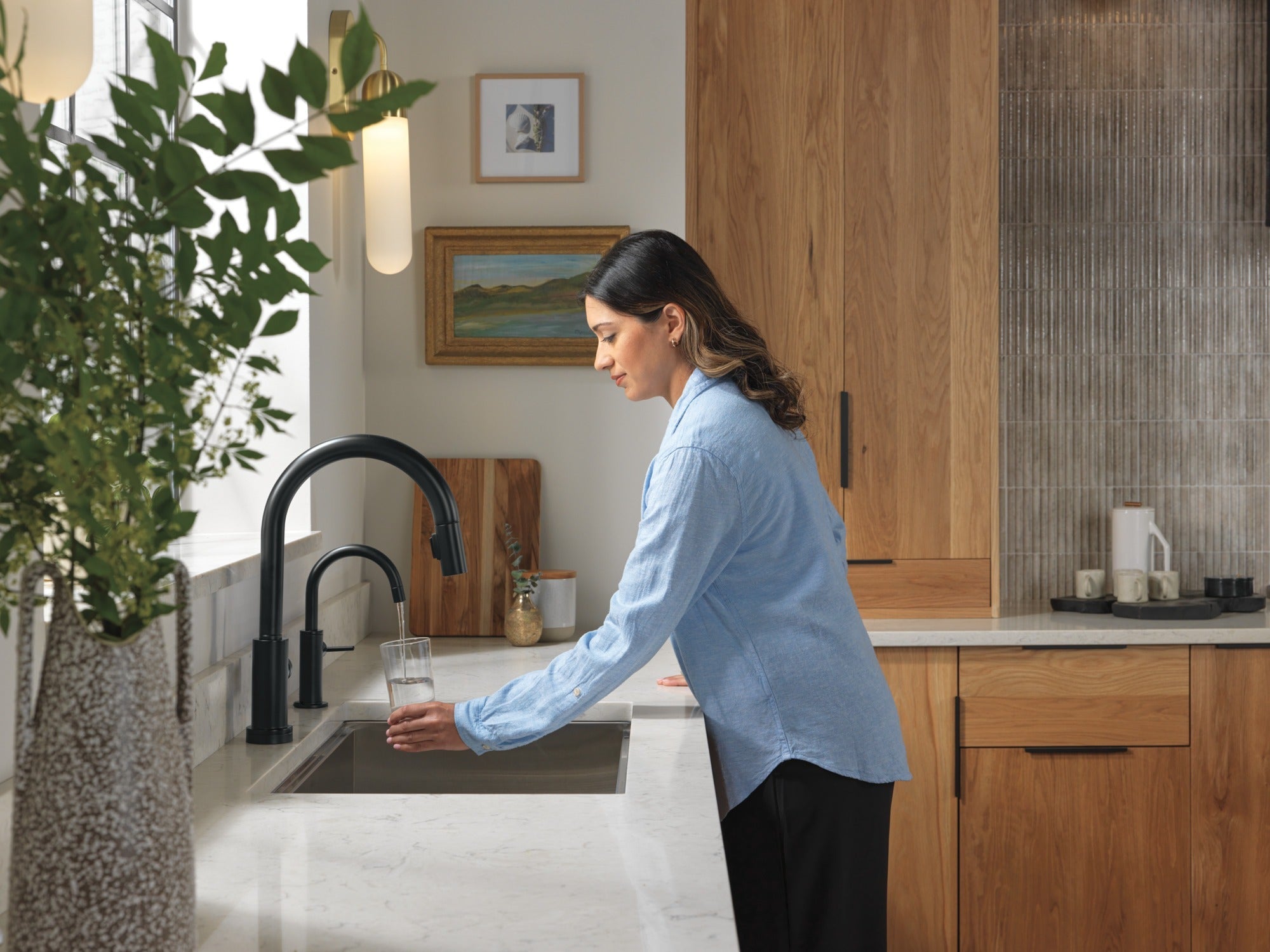 Delta Other Contemporary Round Beverage Faucet